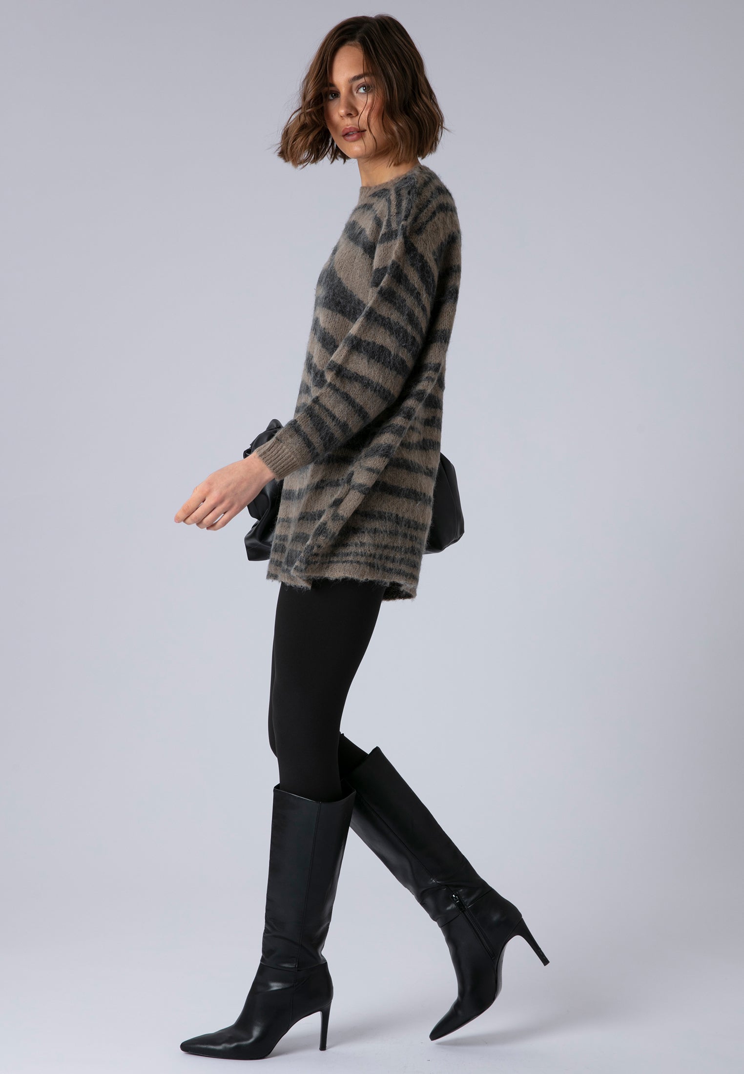 MAXIMUM JUMPER DRESS ZEBRA JACQUARD