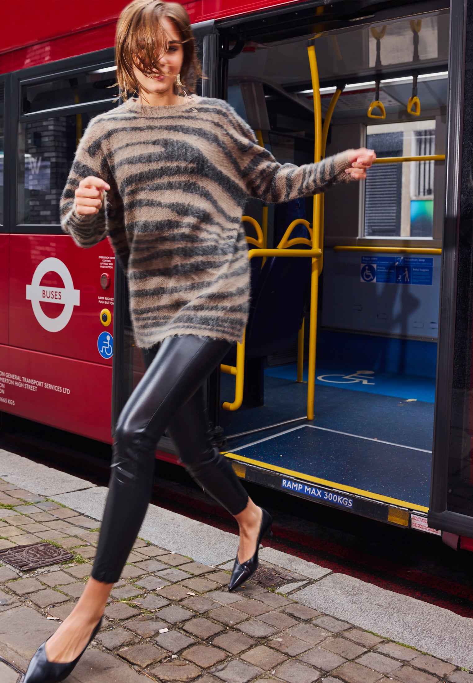 MAXIMUM JUMPER DRESS ZEBRA JACQUARD