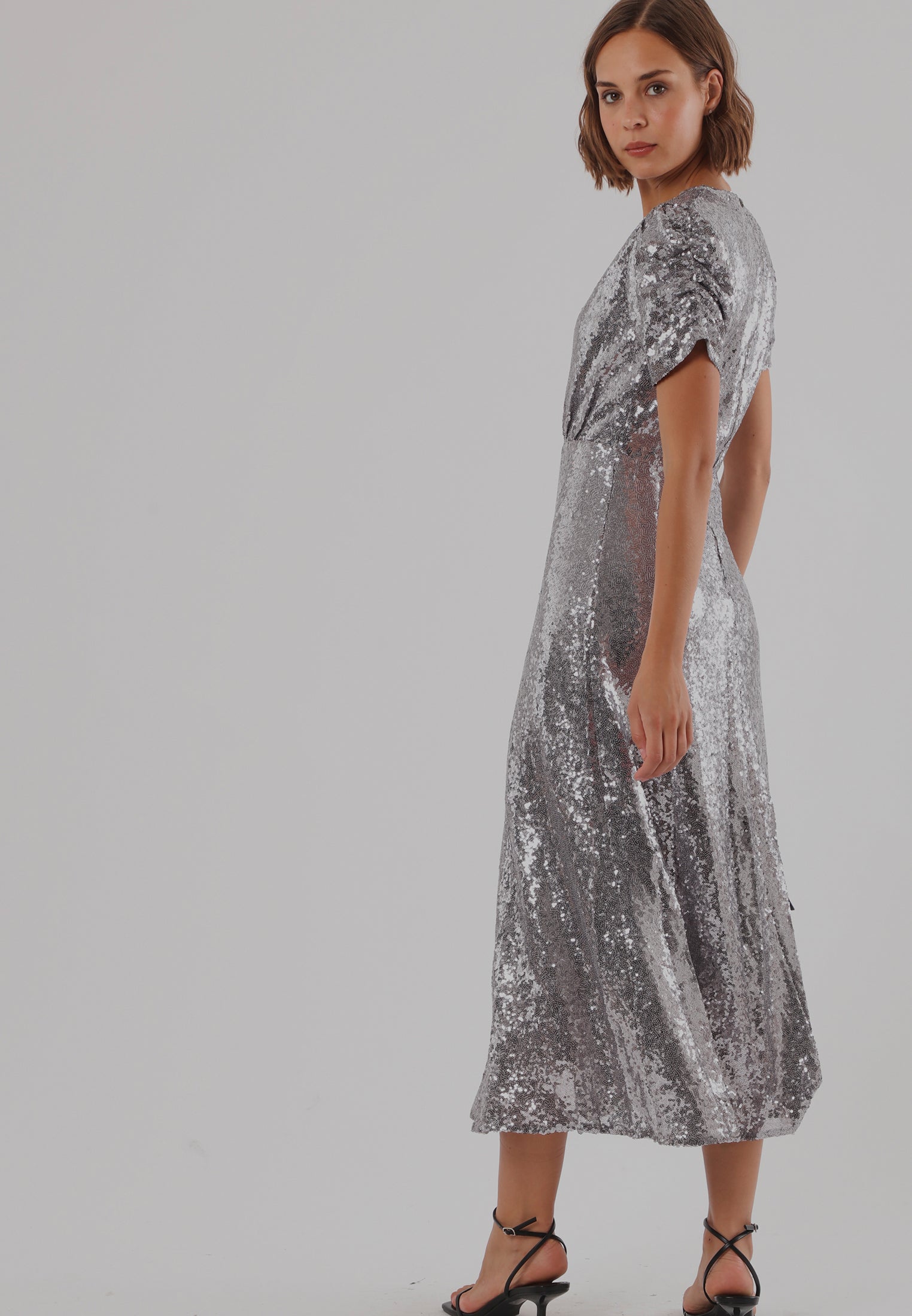 NAOMI DRESS SILVER SEQUIN