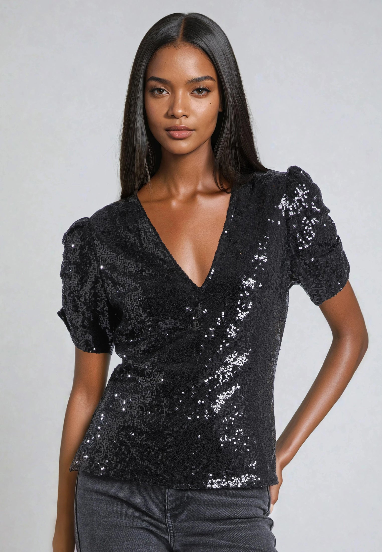 NAOMI TOP BLACK SEQIN