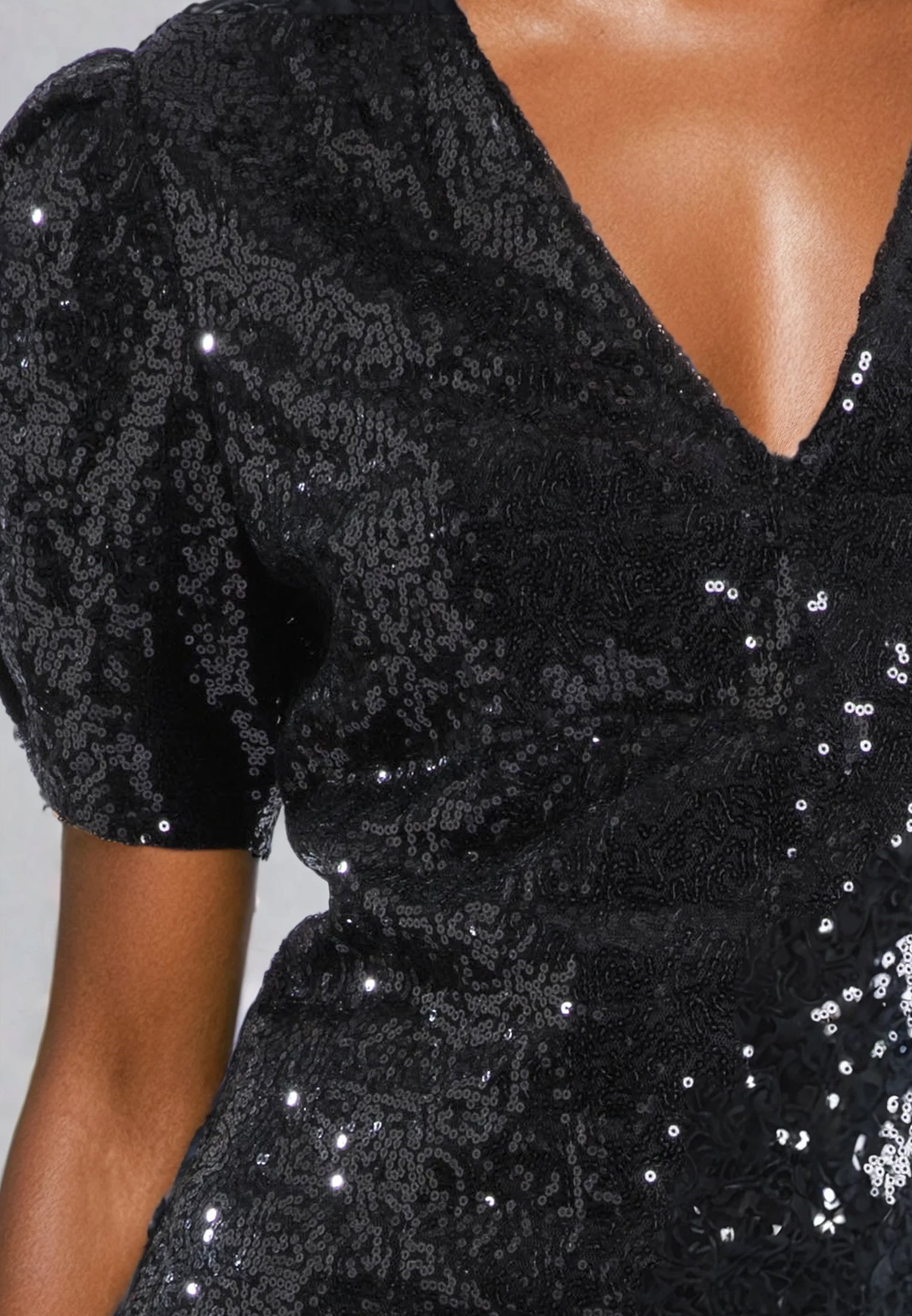 NAOMI TOP BLACK SEQIN