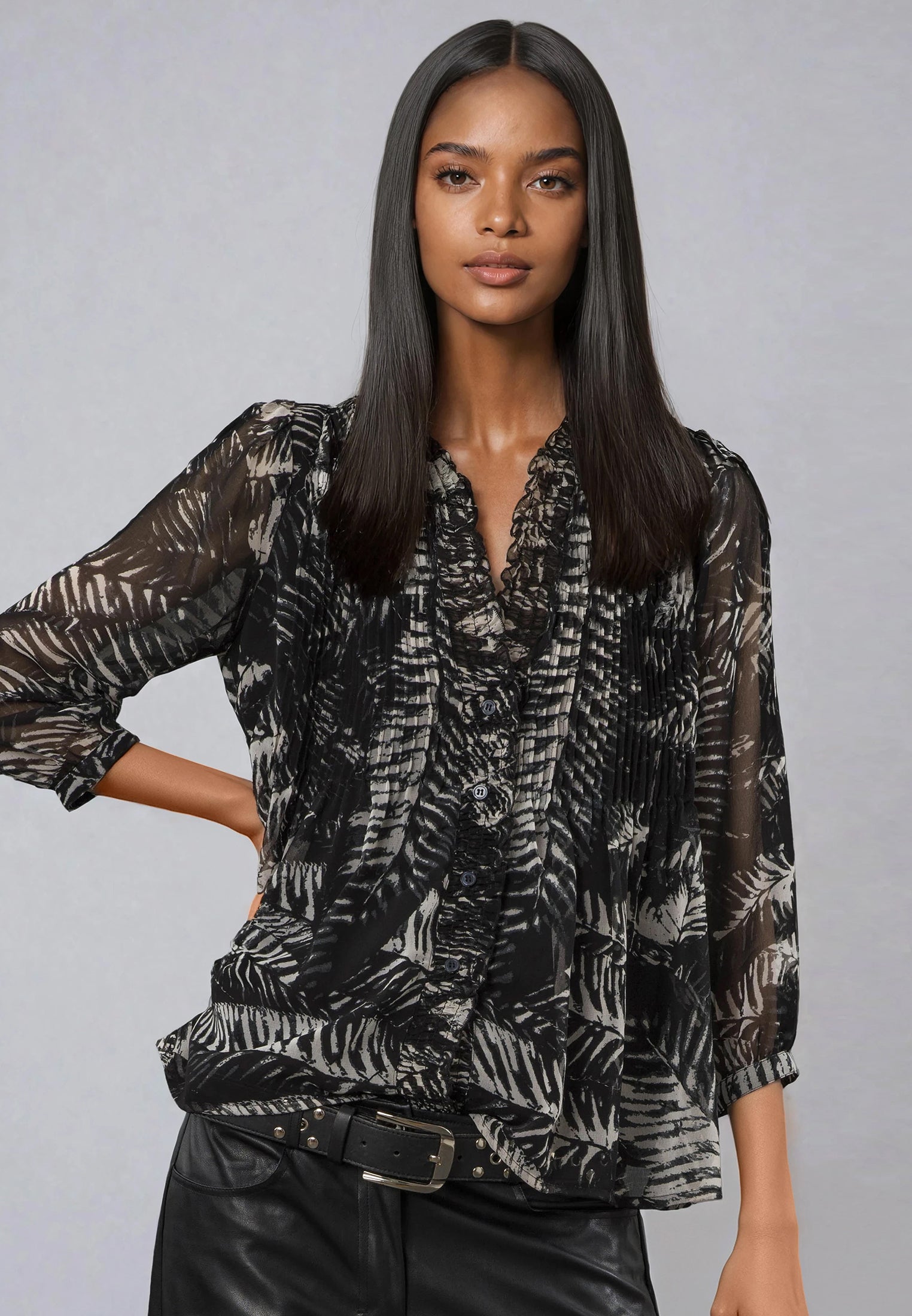 CAROLINA SHIRT VAMP BLACK & WHITE