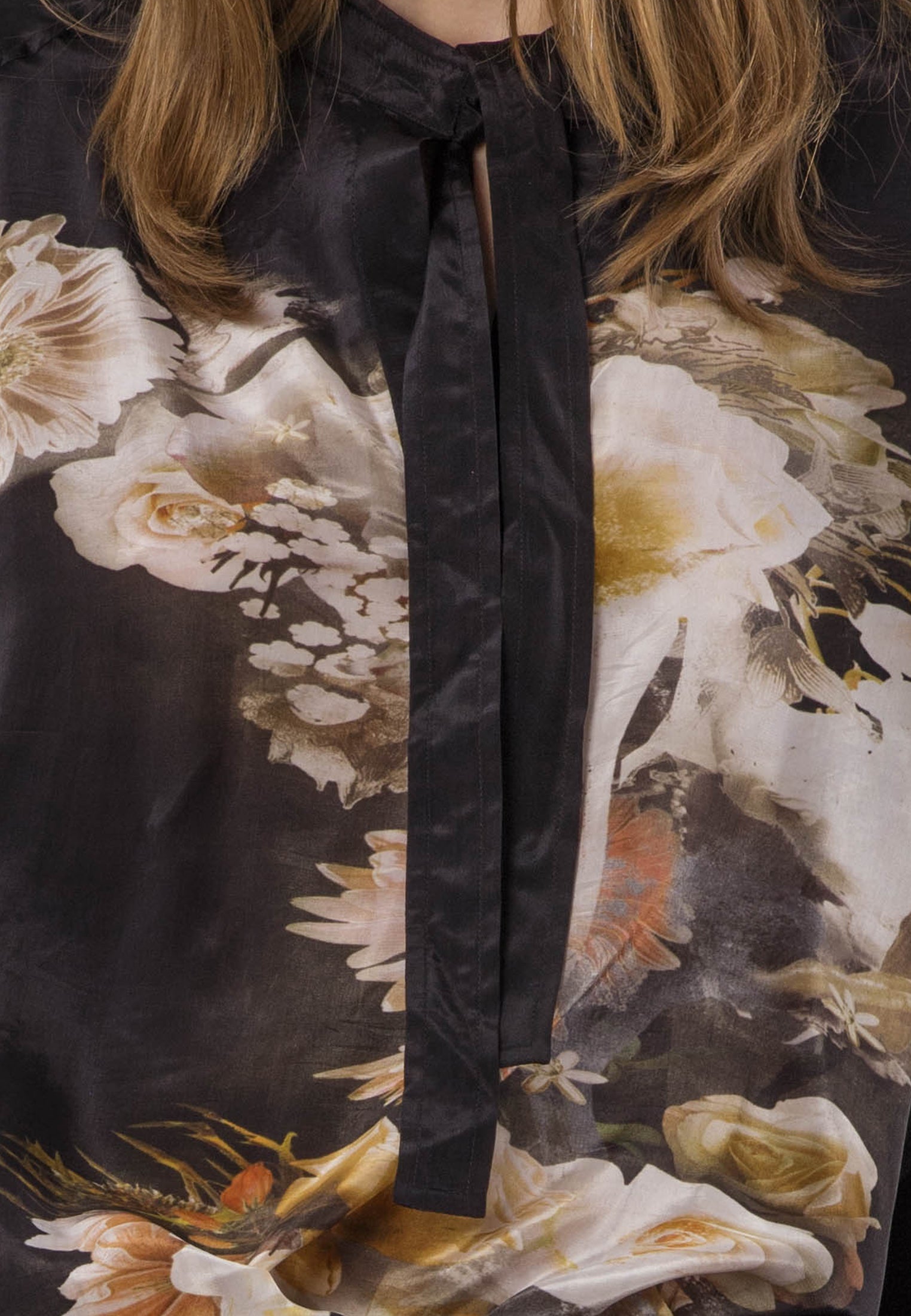 LOLA TOP FALLEN NEUTRAL