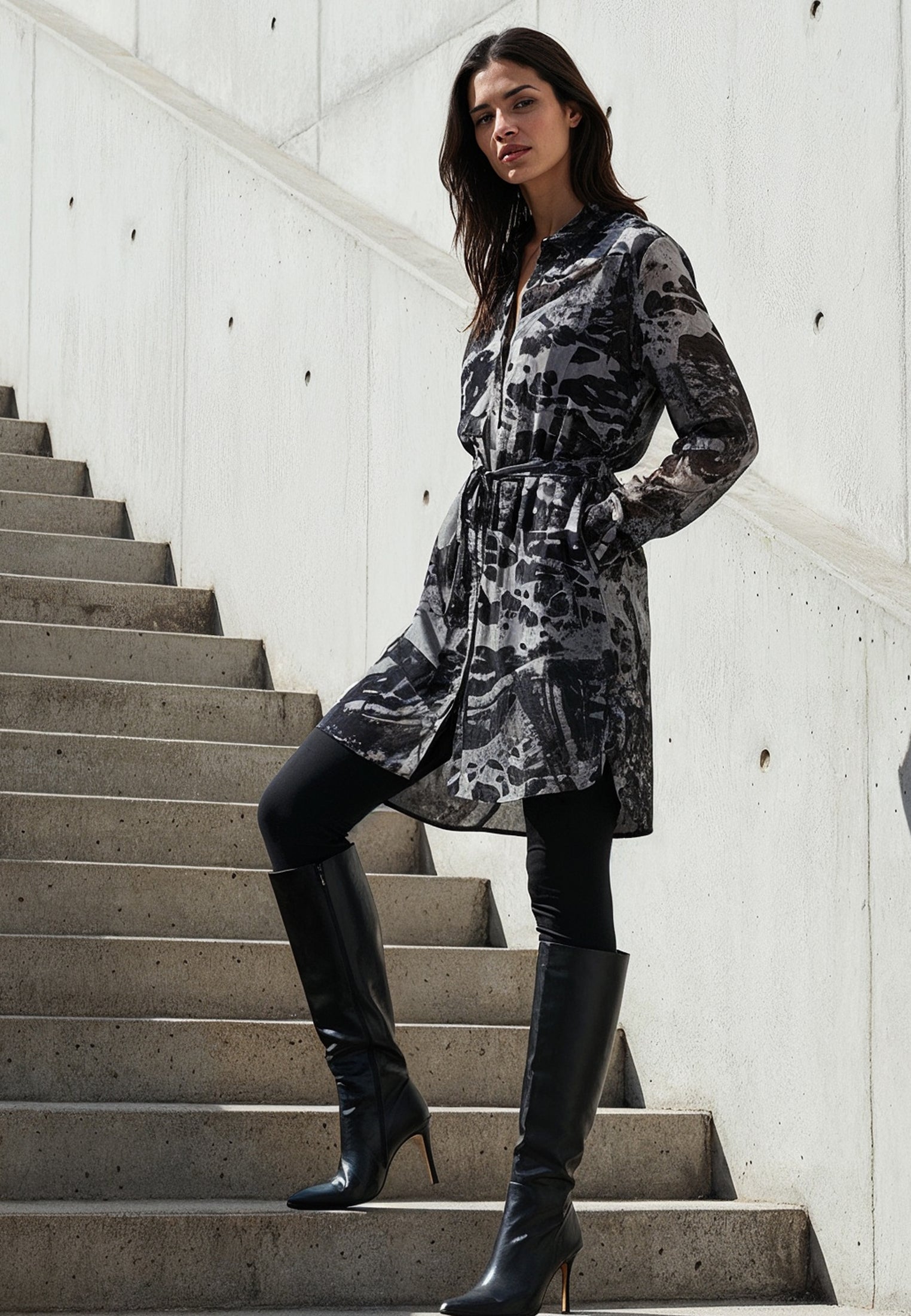 ZOE TUNIC WINGS TAUPE