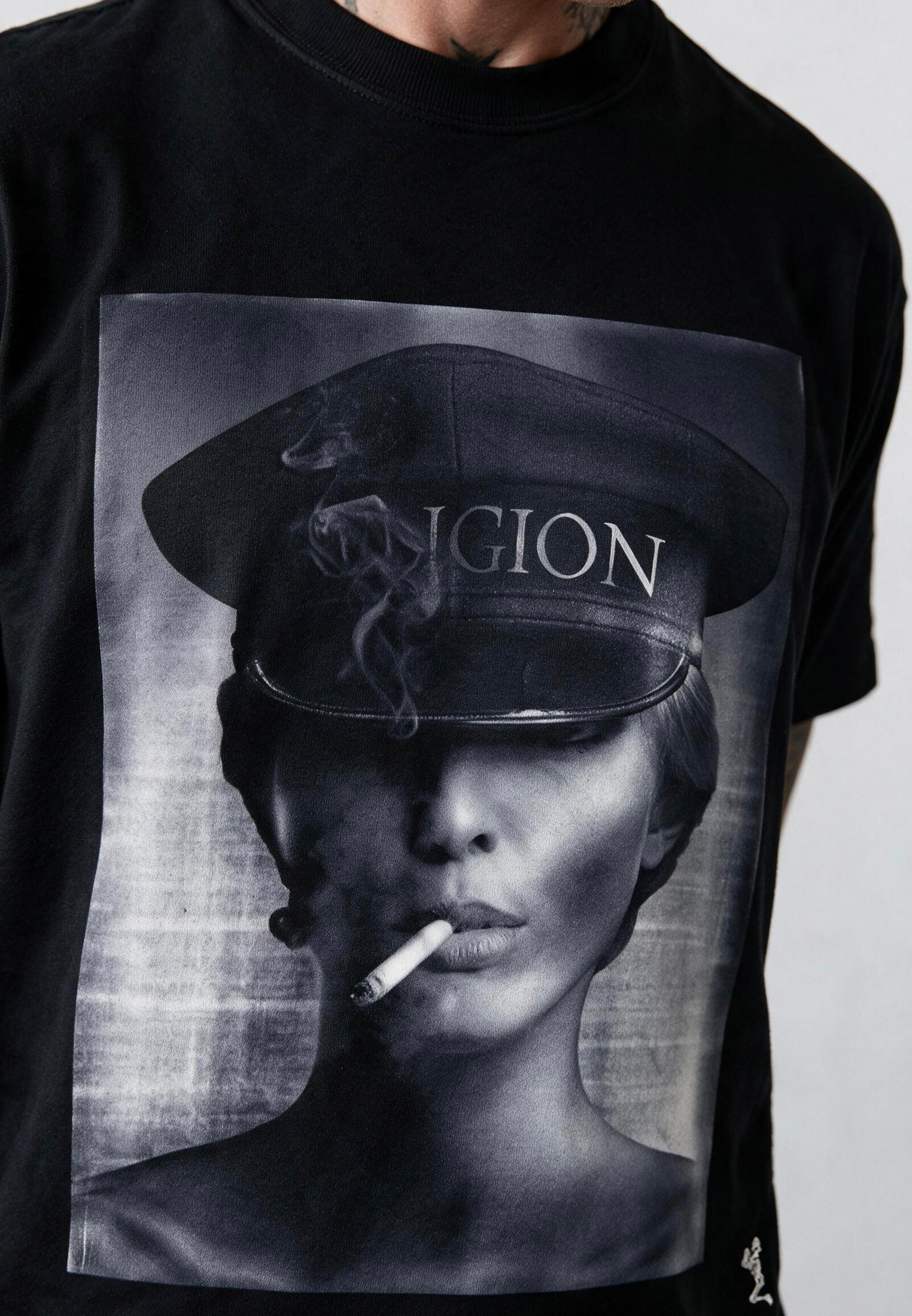 CAPTAIN T-SHIRT JET BLACK