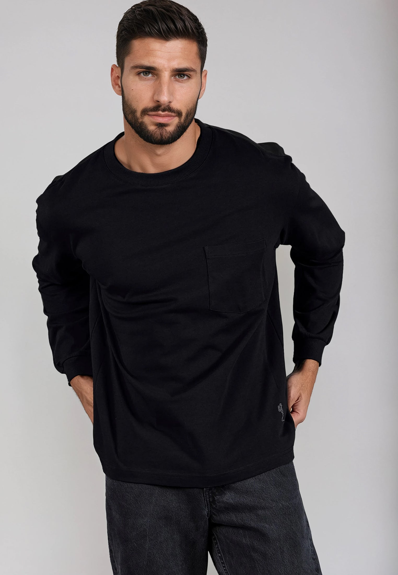HEAVYWEIGHT LS POCKET T-SHIRT JET BLACK