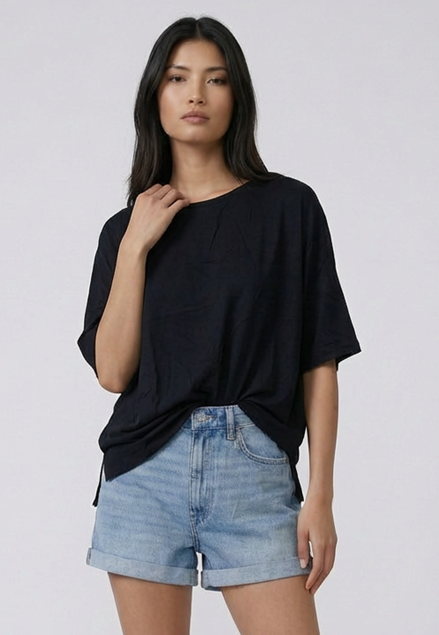 RELIGION SHREDDED BACKLESS TEE BLACK