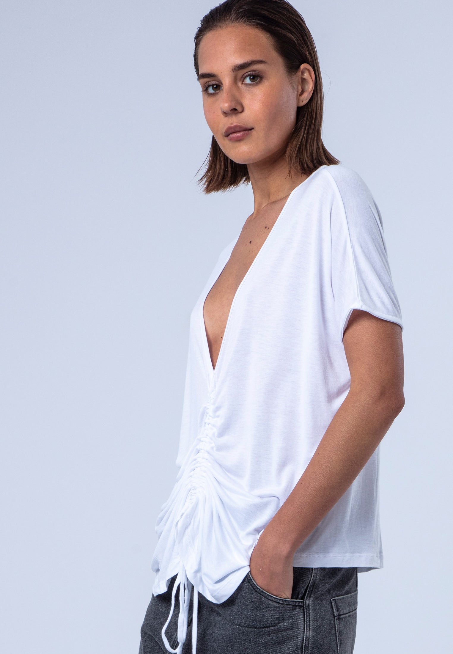 LIGHT TOP WHITE