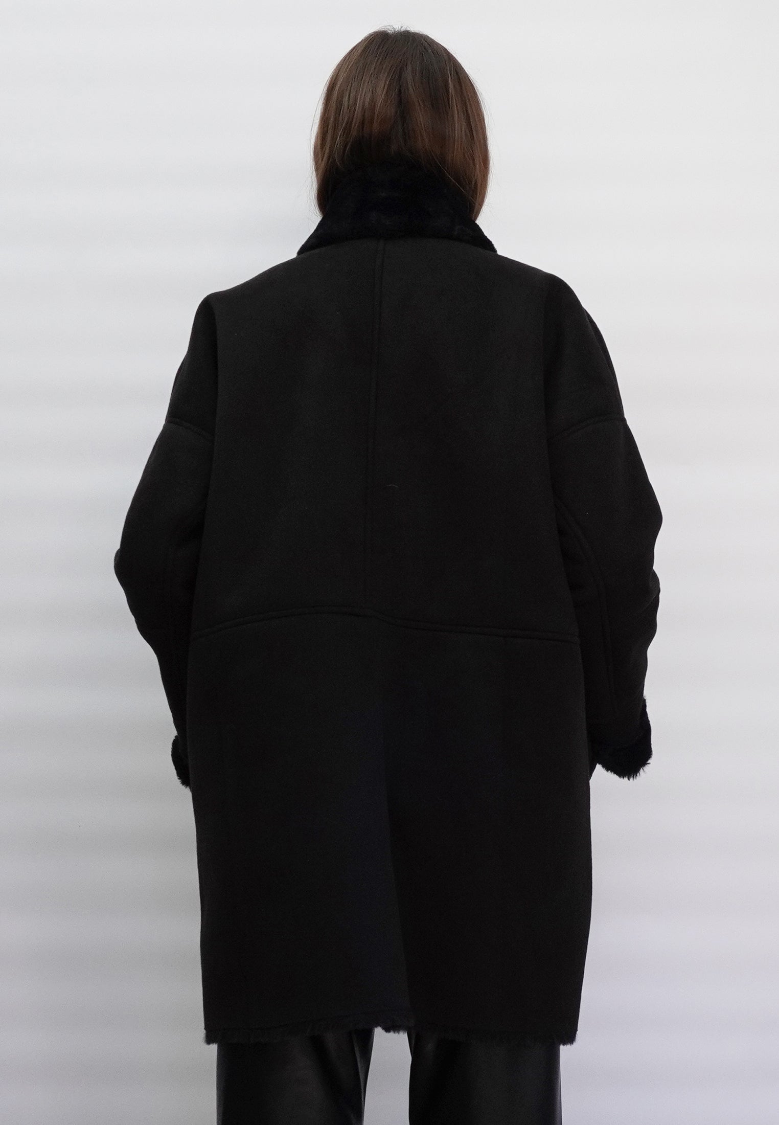 RADIANT COAT BLACK