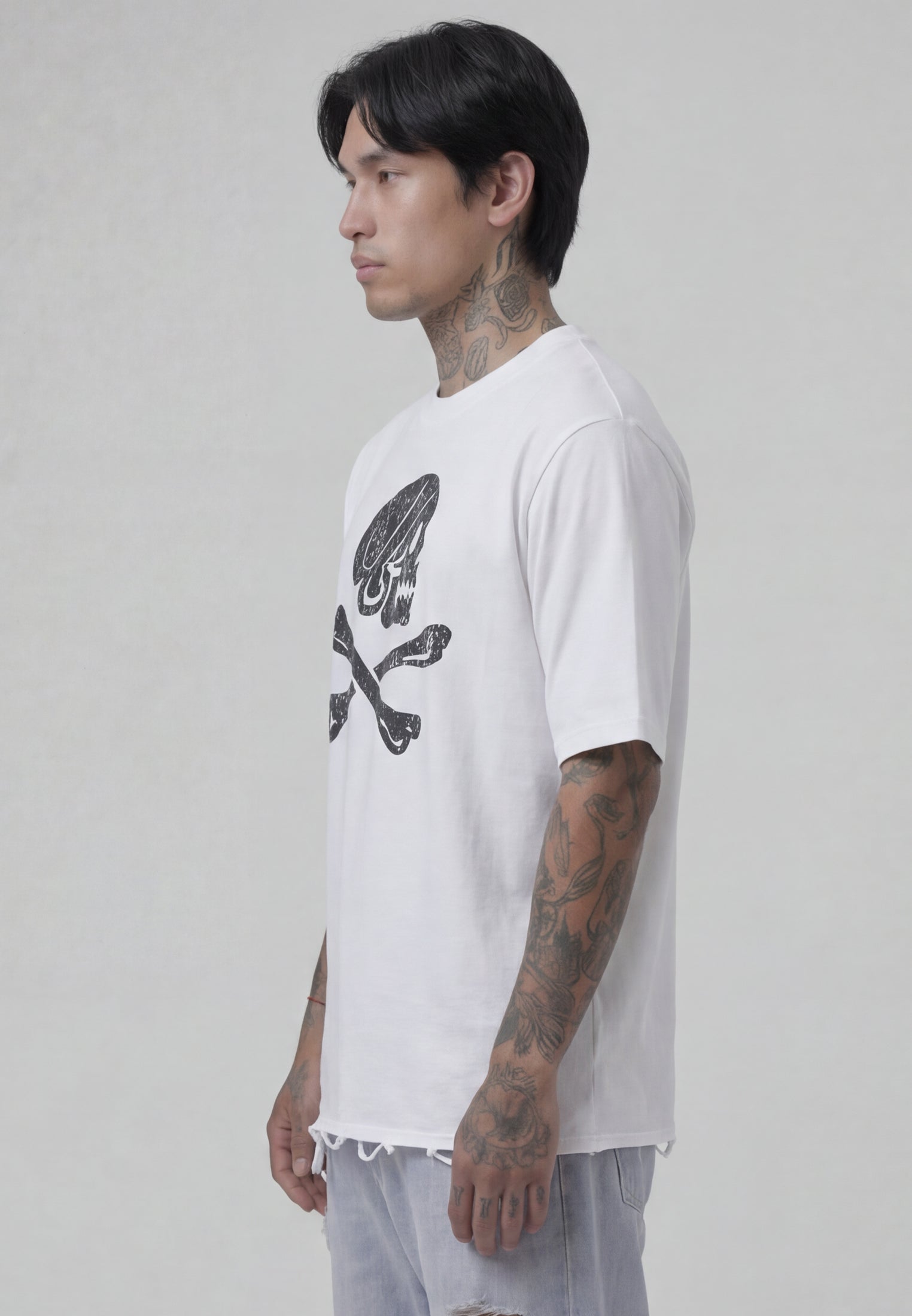 SKULL & CROSSBONES DISTRESSED T-SHIRT OFF WHITE