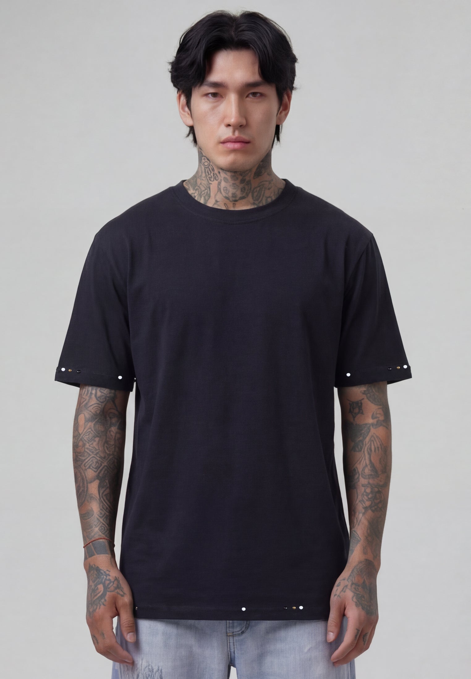 STUDDED T-SHIRT BLACK