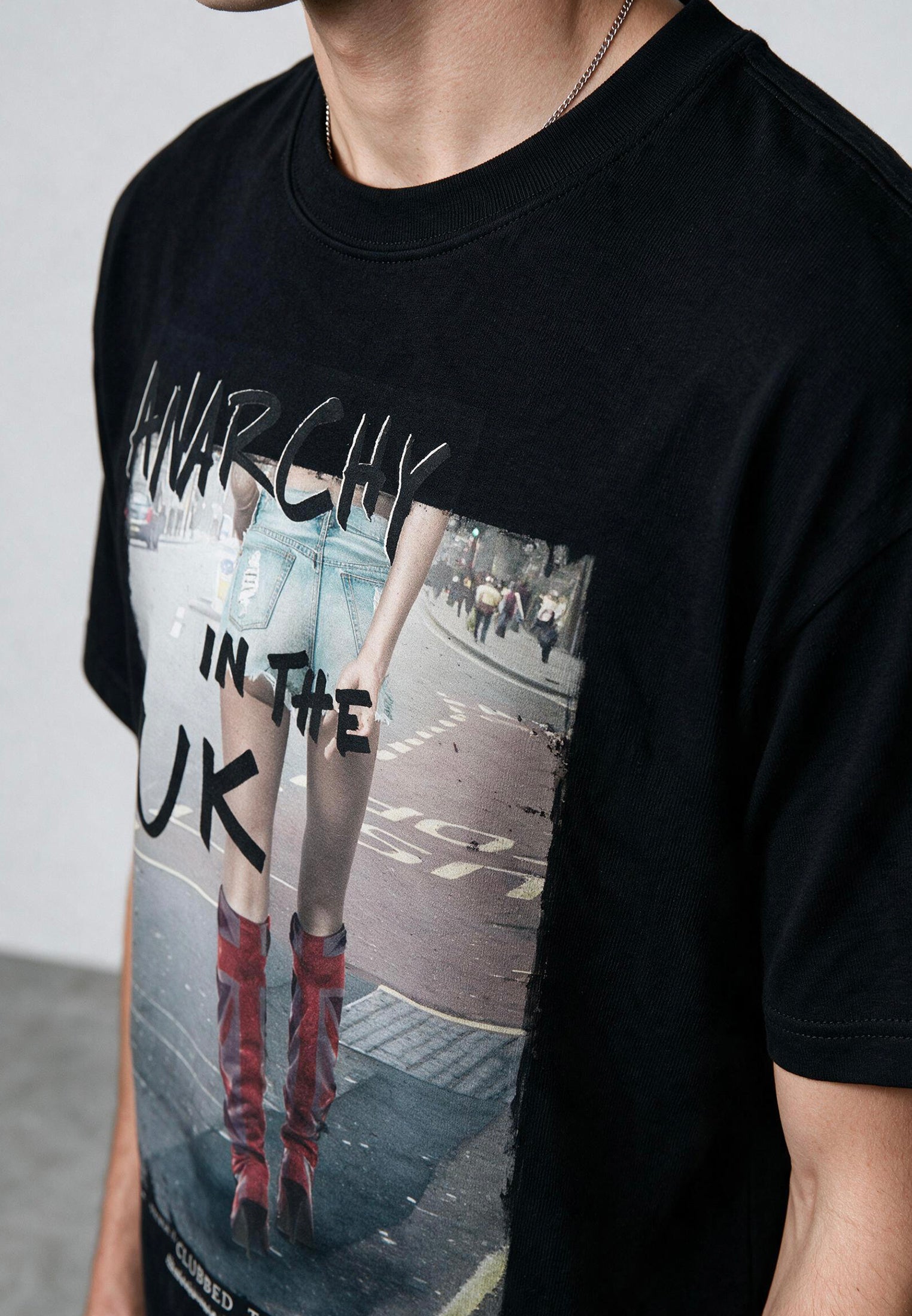 ANARCHY IN THE UK T-SHIRT JET BLACK