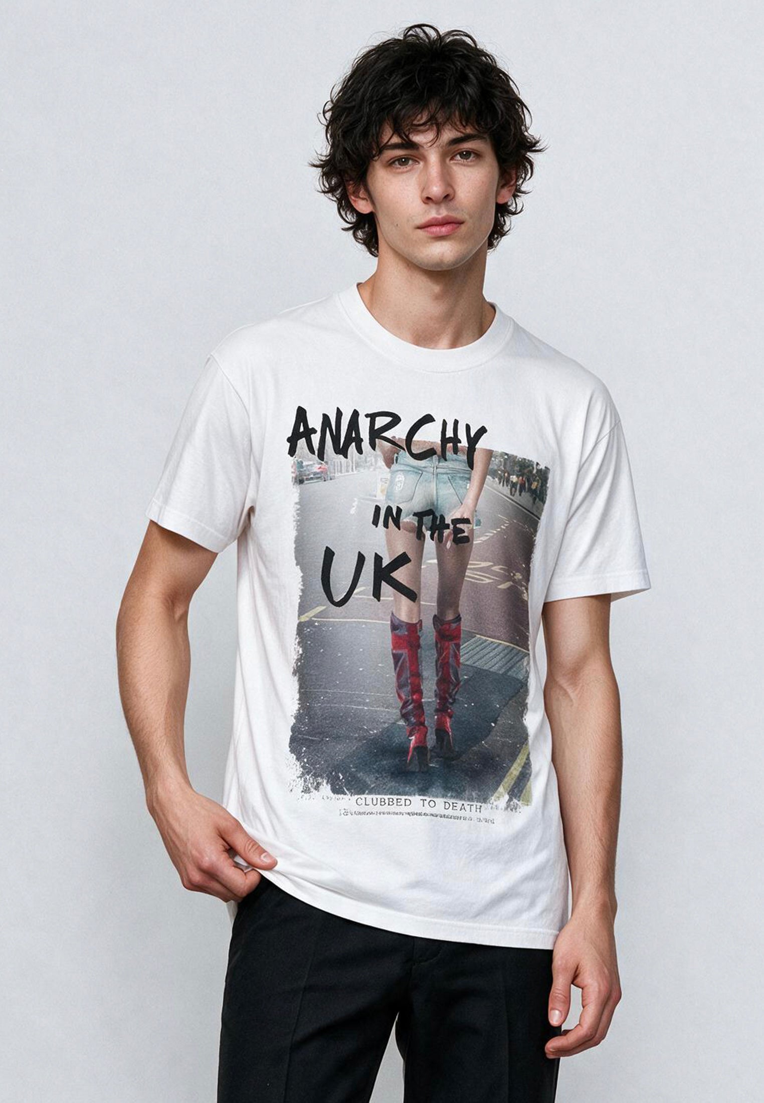 ANARCHY IN THE UK T-SHIRT WHITE