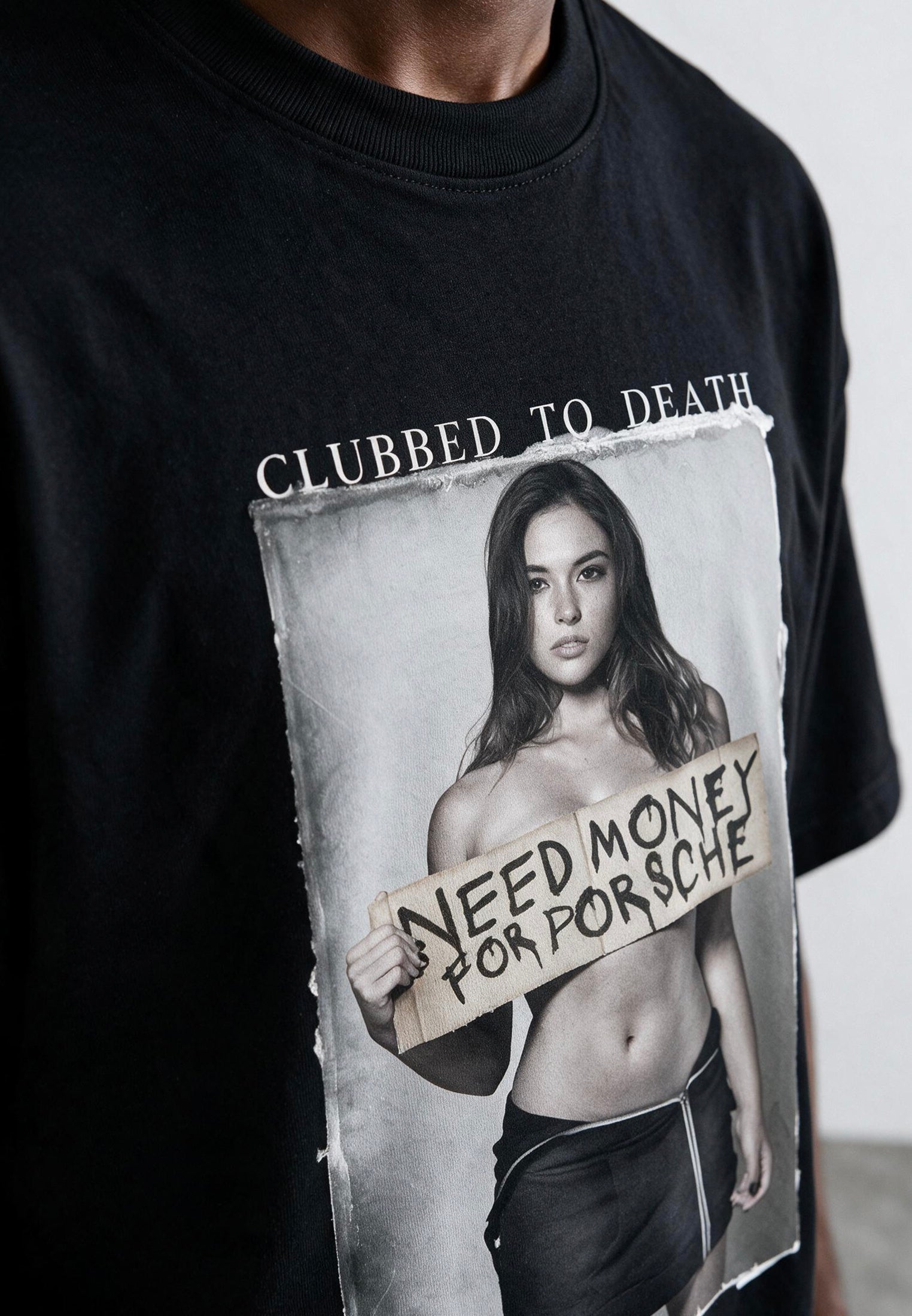 NEED MONEY OVERSIZED T-SHIRT JET BLACK