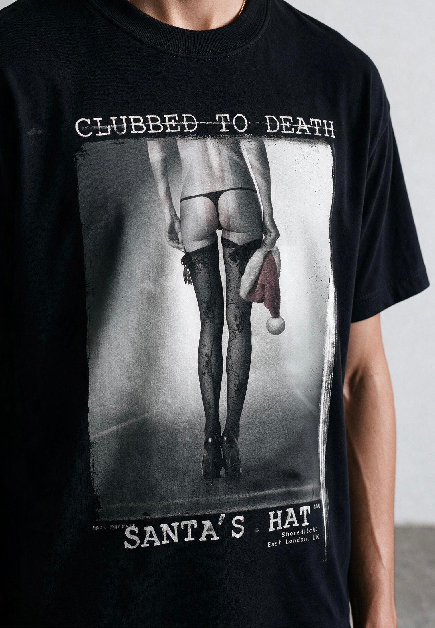 SANTA'S HAT T-SHIRT JET BLACK