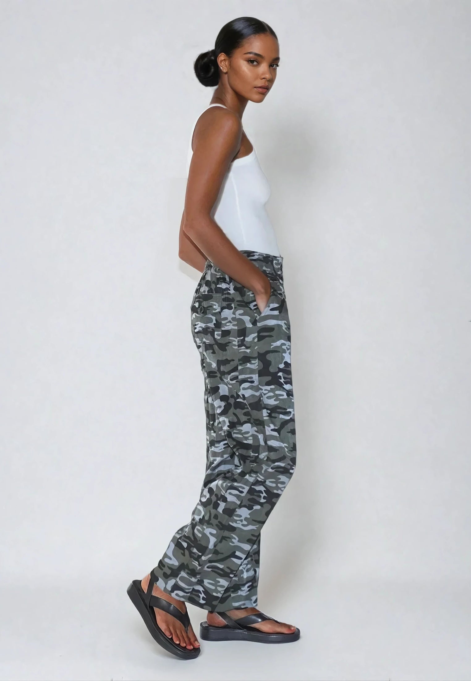 VIVID TROUSERS CAMO
