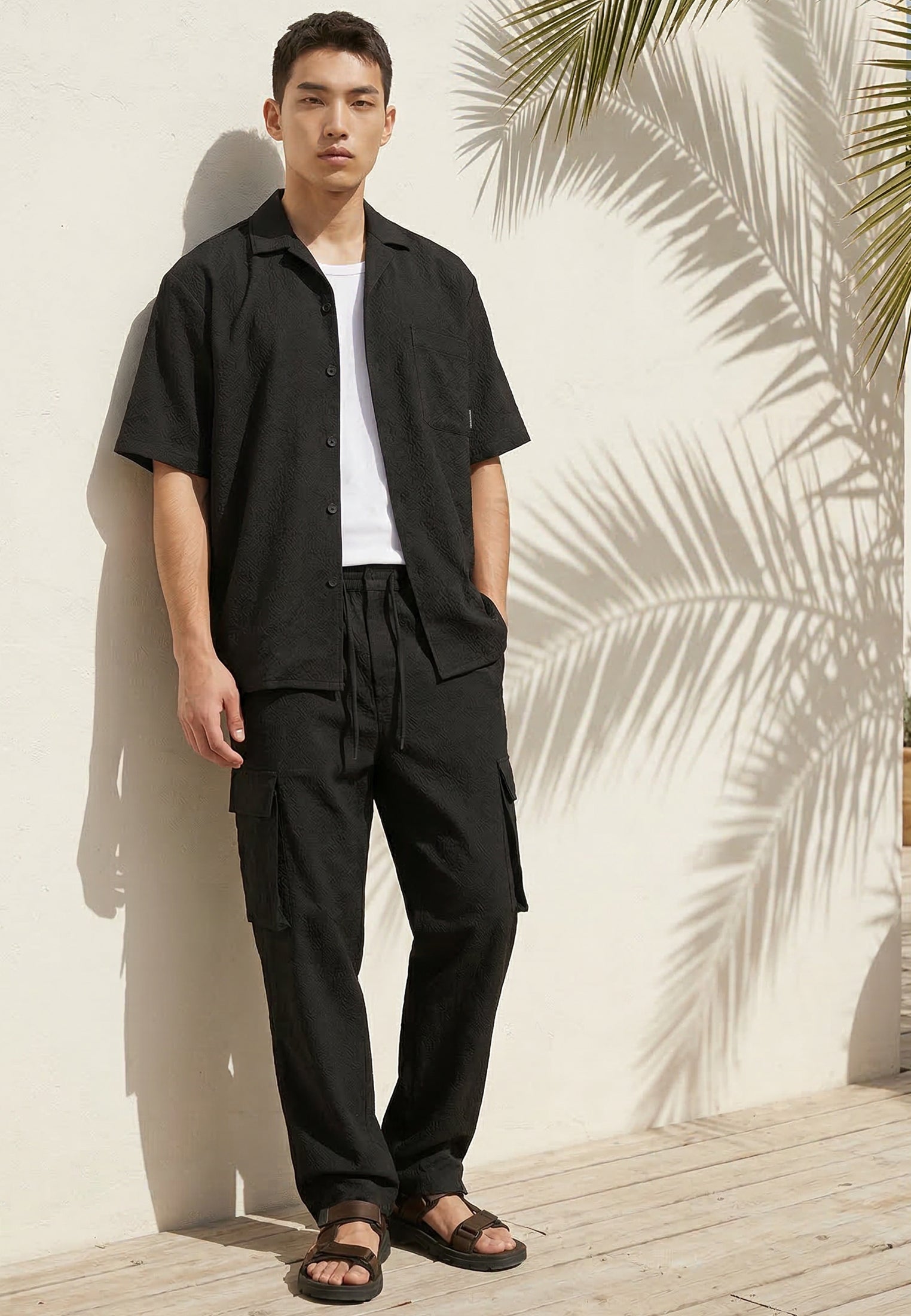 WIDE CRINKLE CARGO BLACK