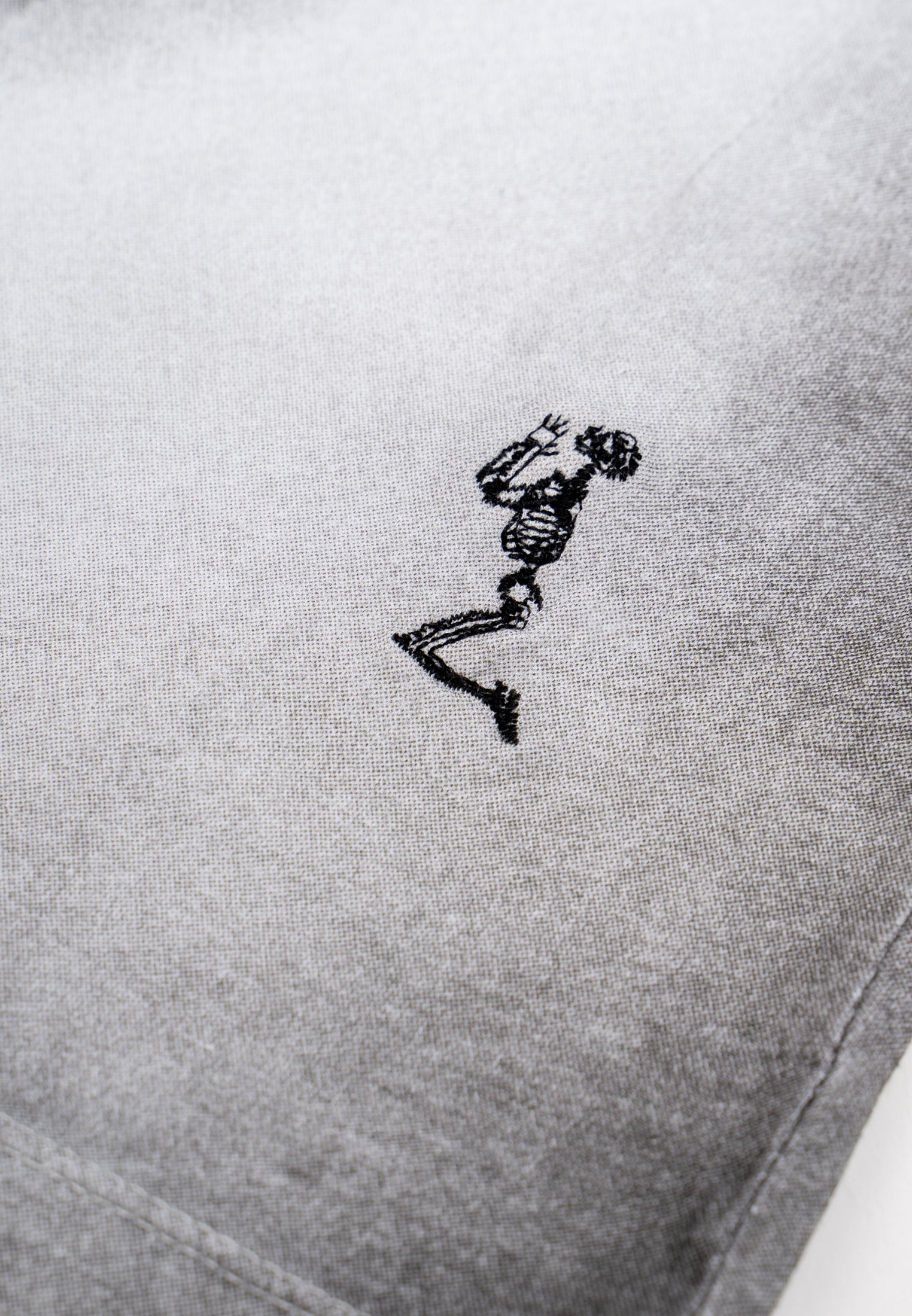 CLOUDY SKULL T-SHIRT BLACK