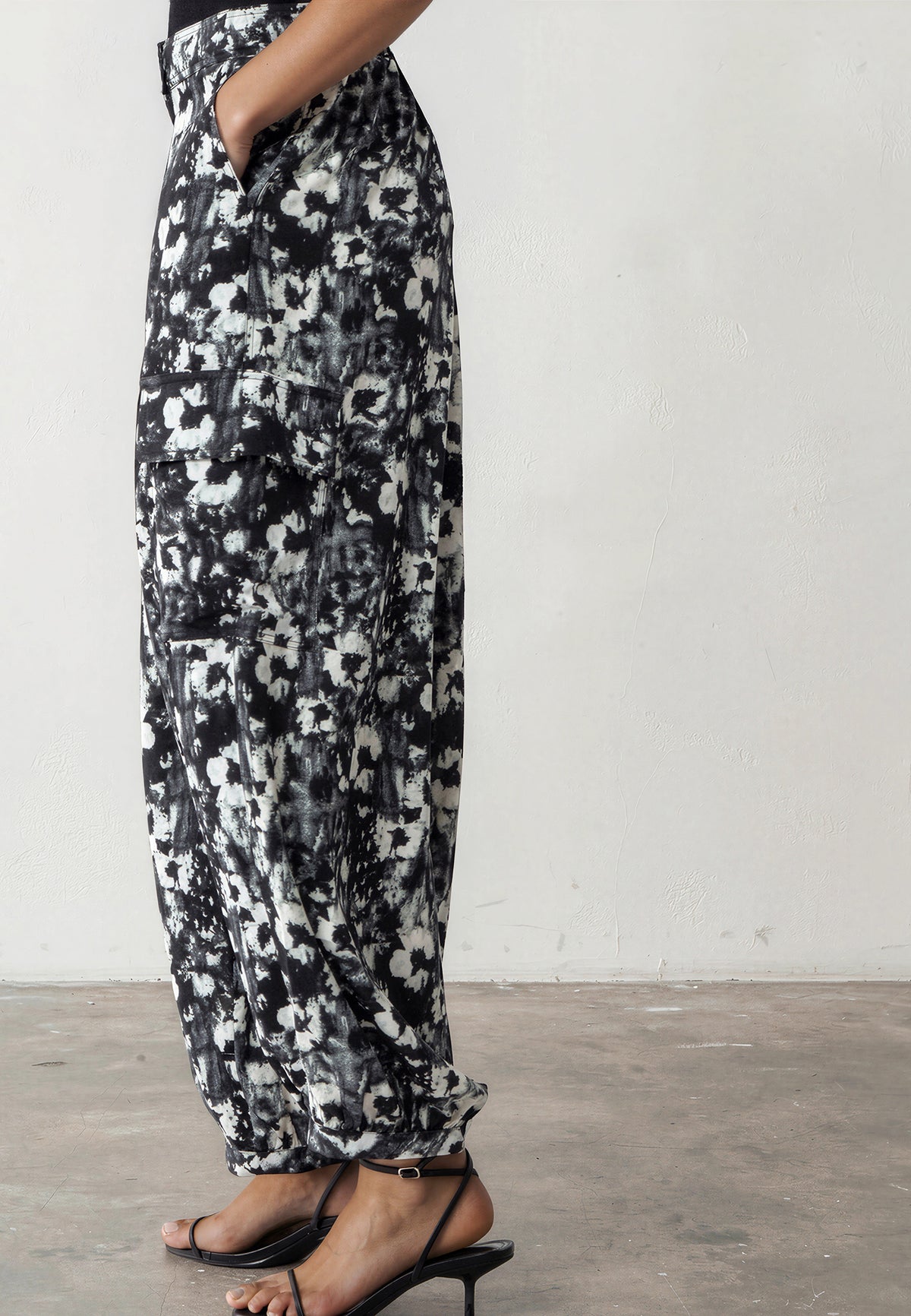 ASH TROUSERS FLORA