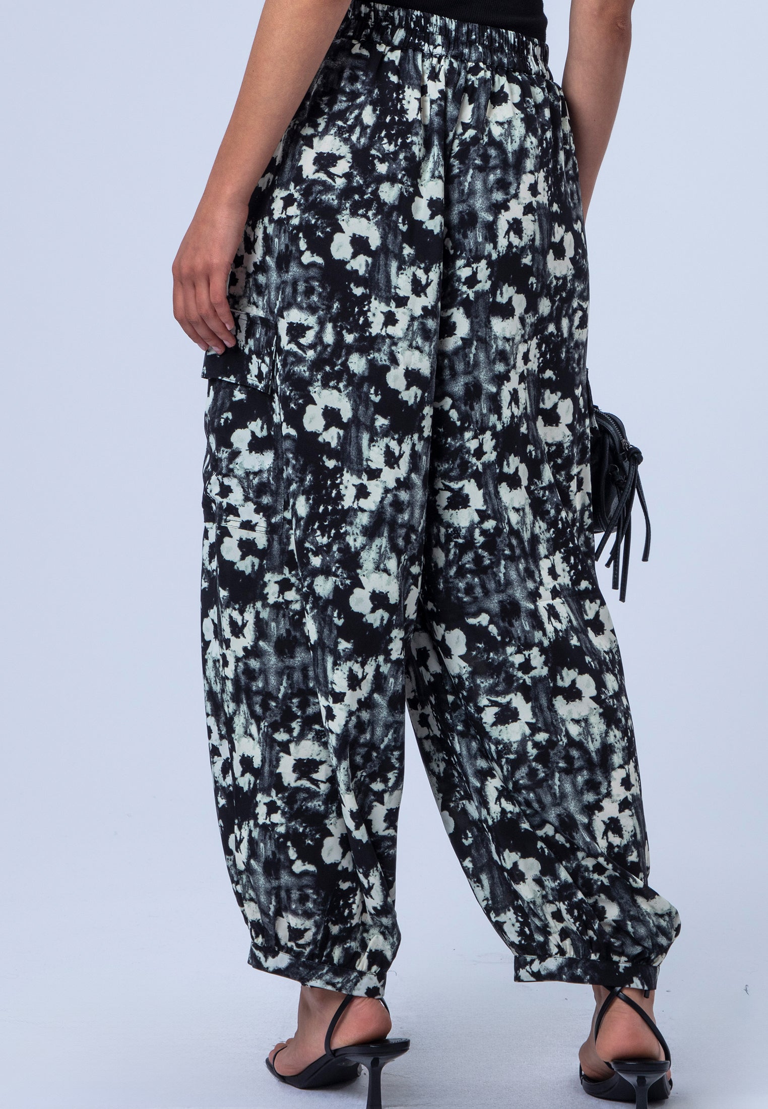 ASH TROUSERS FLORA
