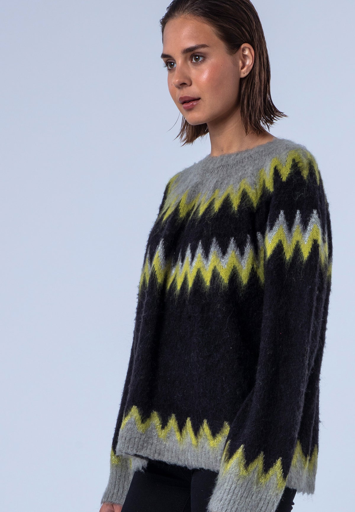 NADIA JUMPER BLACK YELLOW