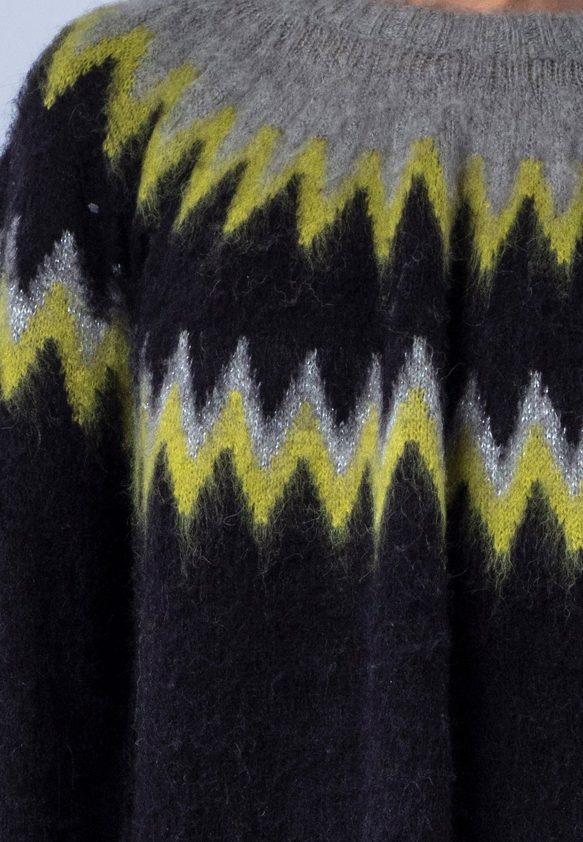 NADIA JUMPER BLACK YELLOW