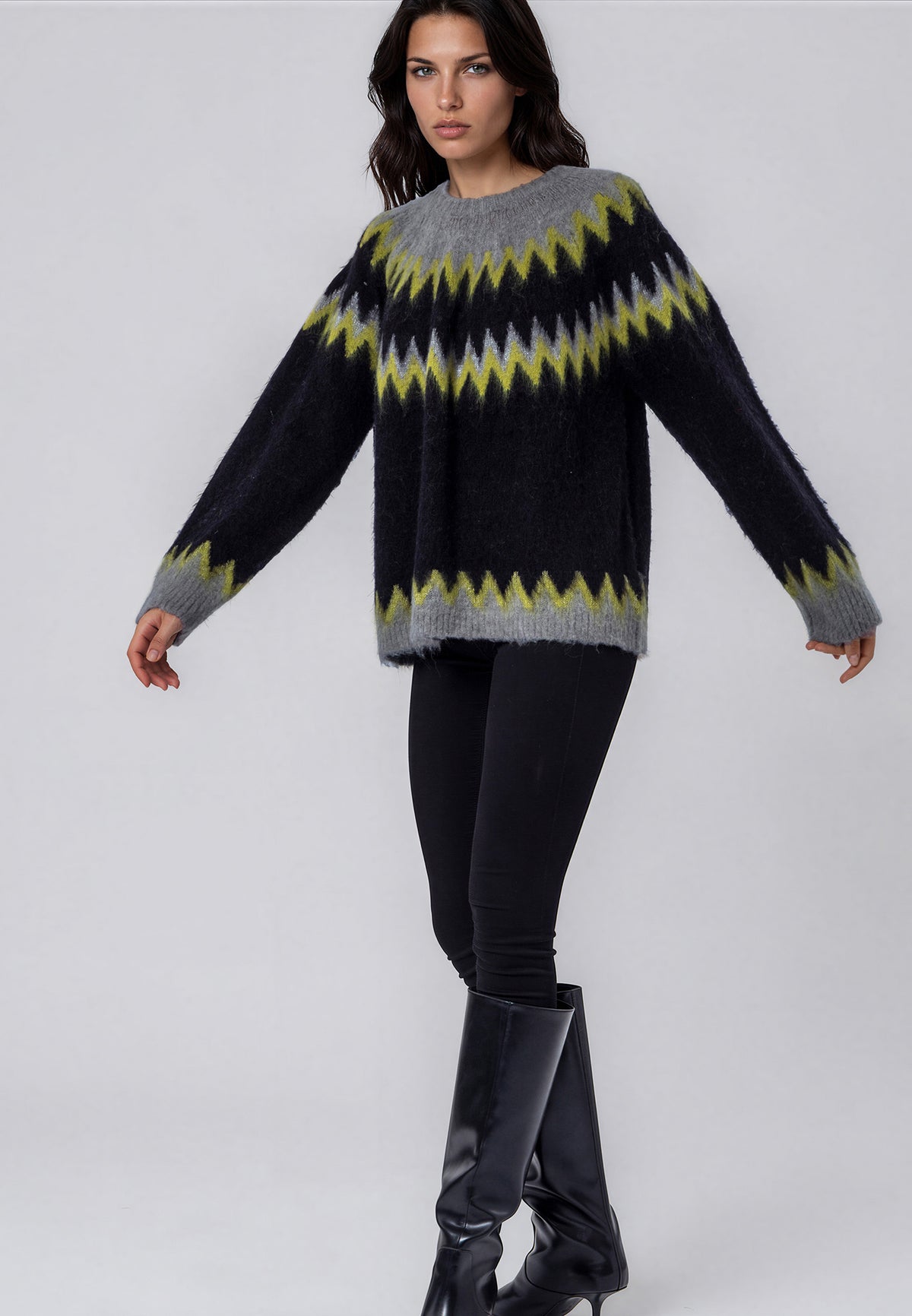 NADIA JUMPER BLACK YELLOW