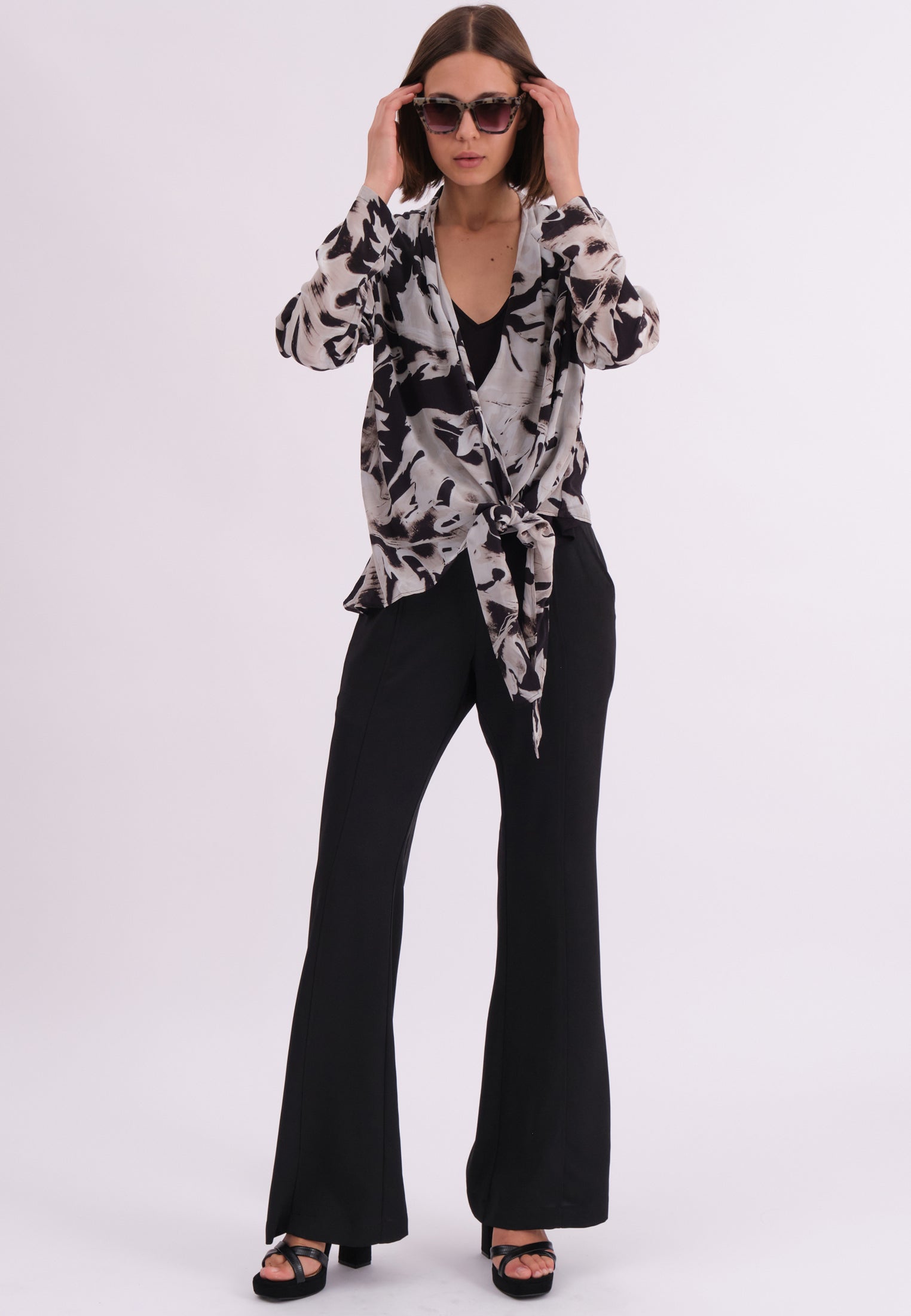 HIDDEN TOP CAMO BLACK