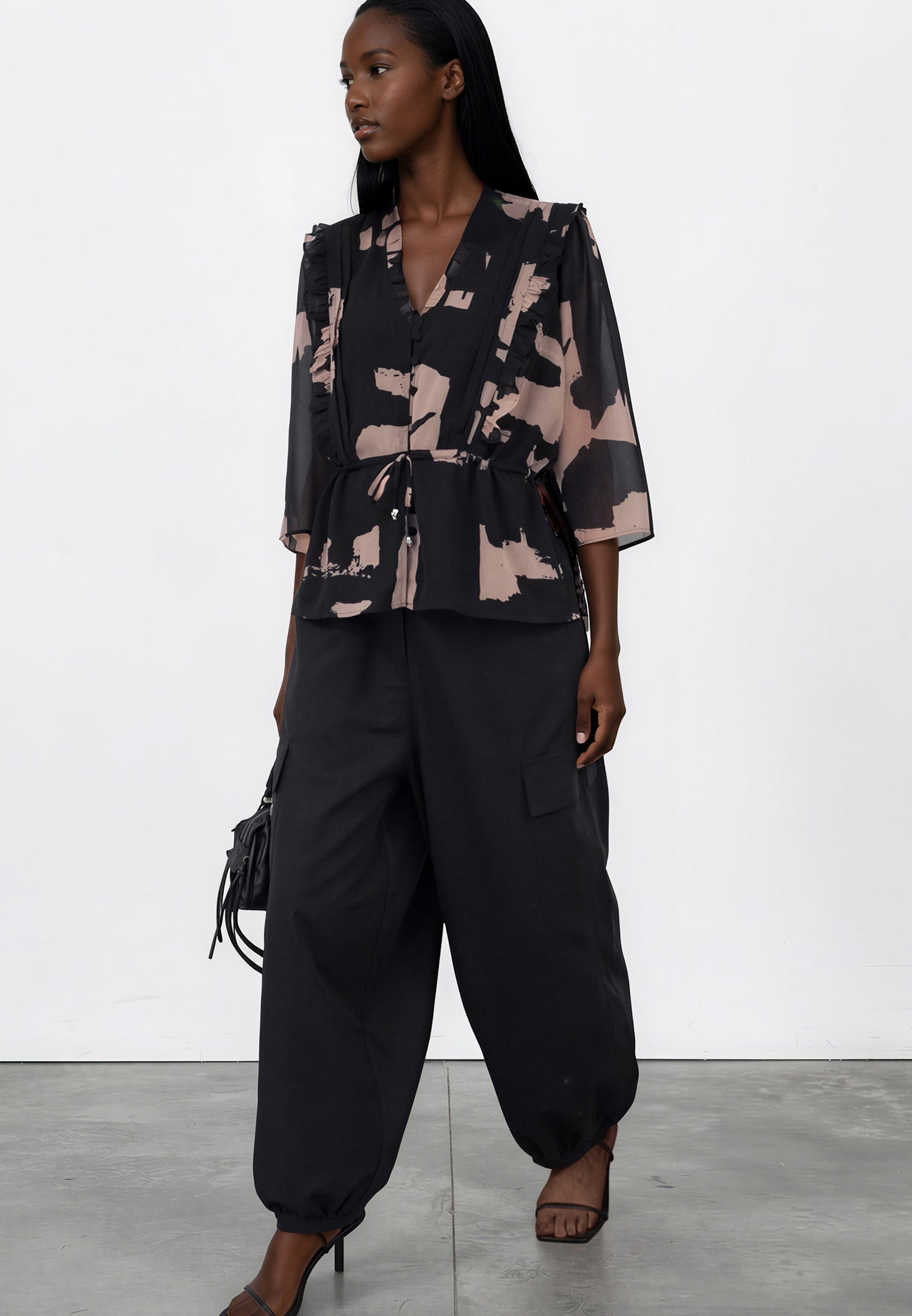 EVIE TOP FACADE BLACK & ASHES