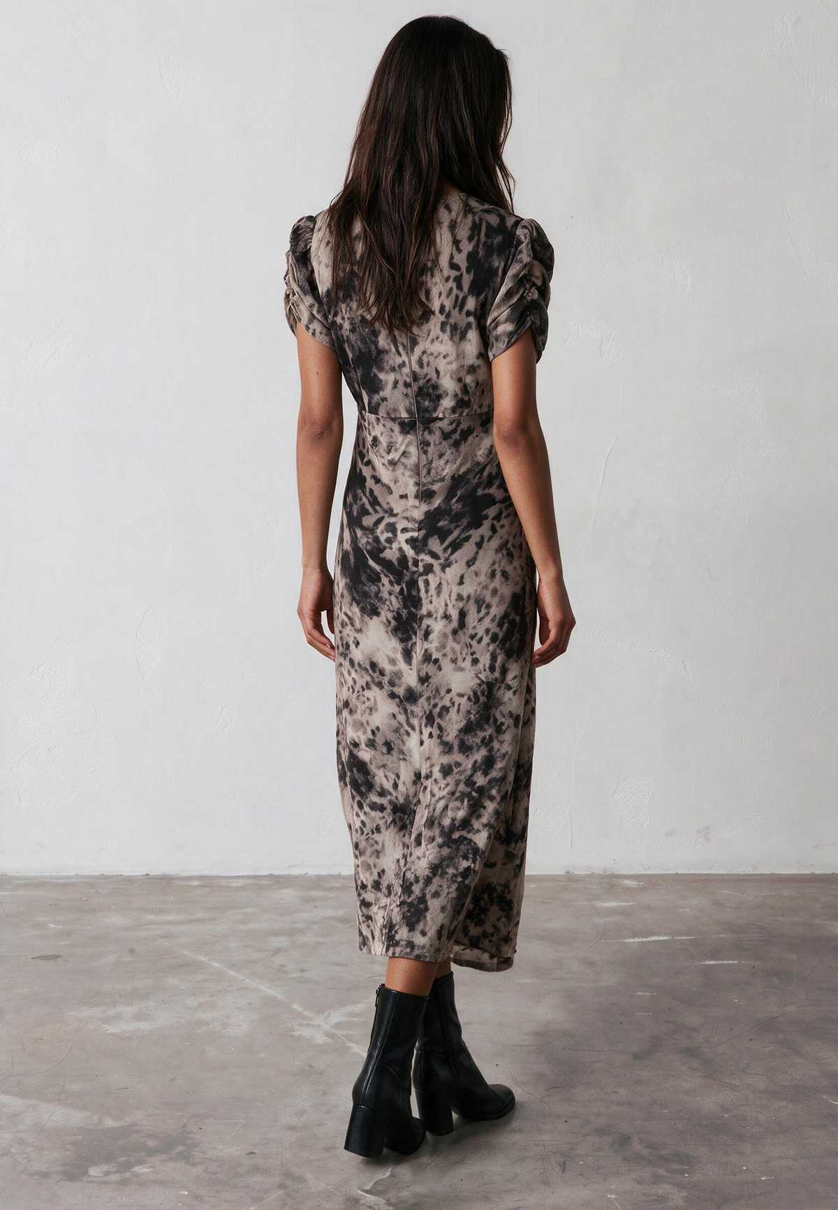 ISABEL MIDI TEA DRESS LEOPARD ANIMAL PRINT