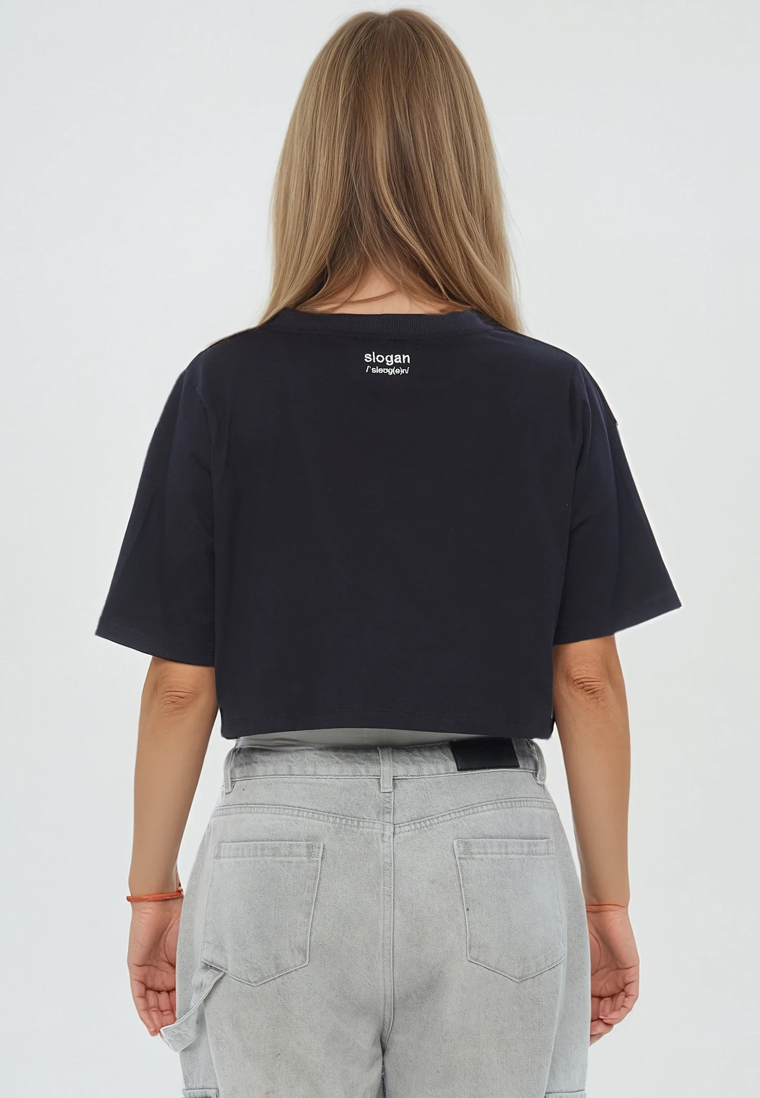 JESUS LOVES YOU CROP TOP BLACK