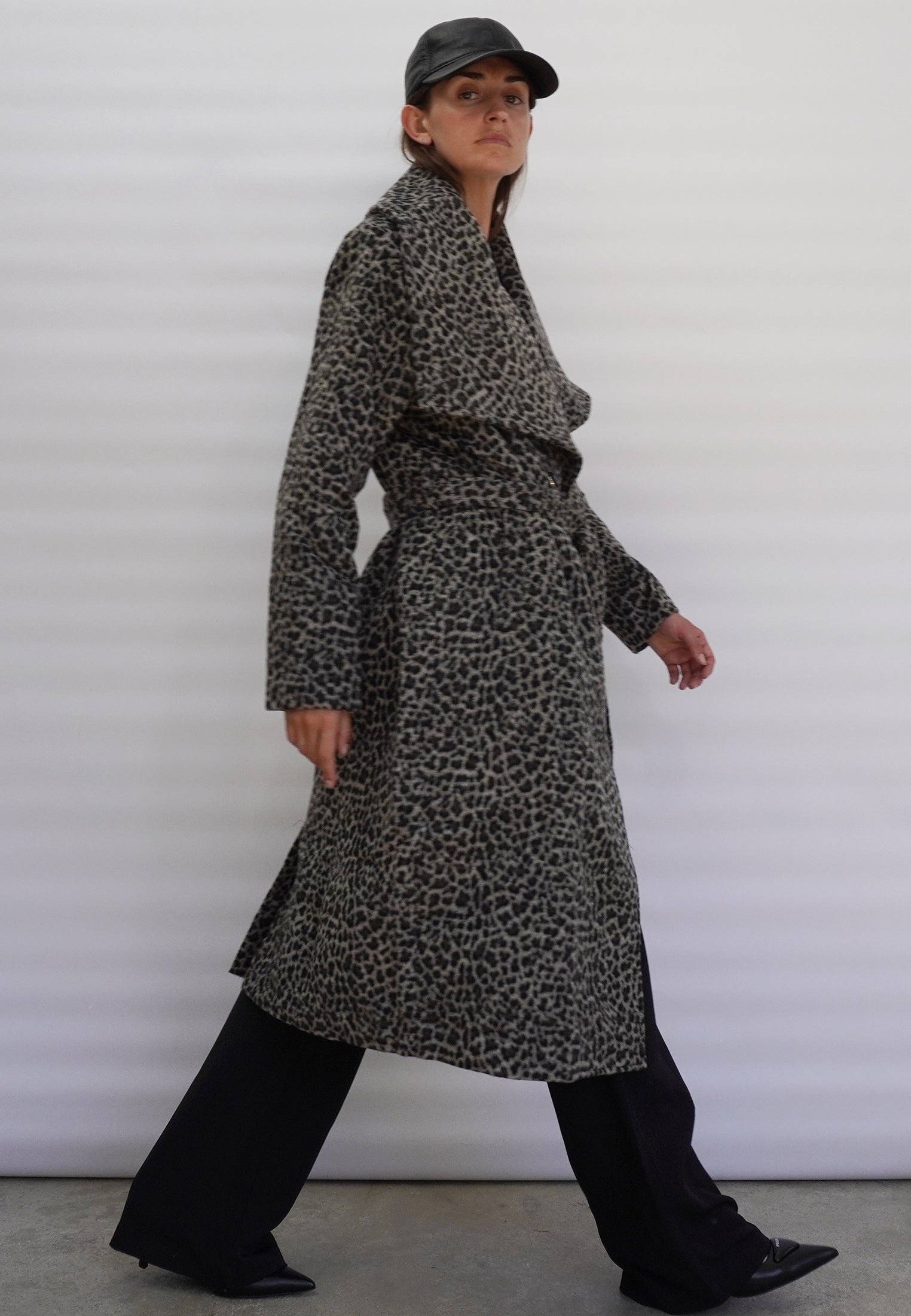 ULTRA COAT ANIMAL JACQUARD