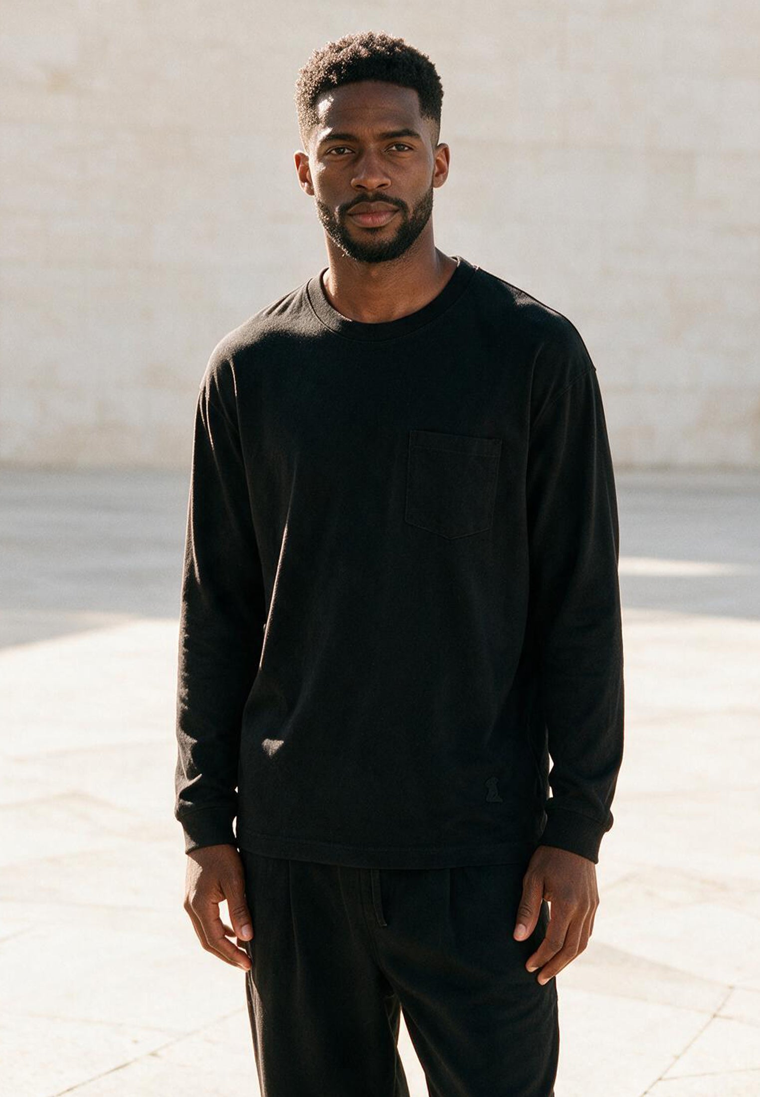 HEAVYWEIGHT LS POCKET T-SHIRT JET BLACK