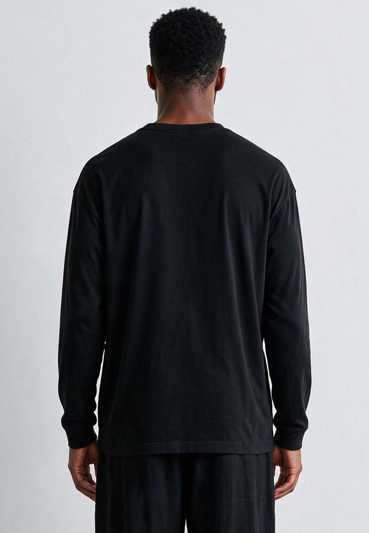 HEAVYWEIGHT LS POCKET T-SHIRT JET BLACK
