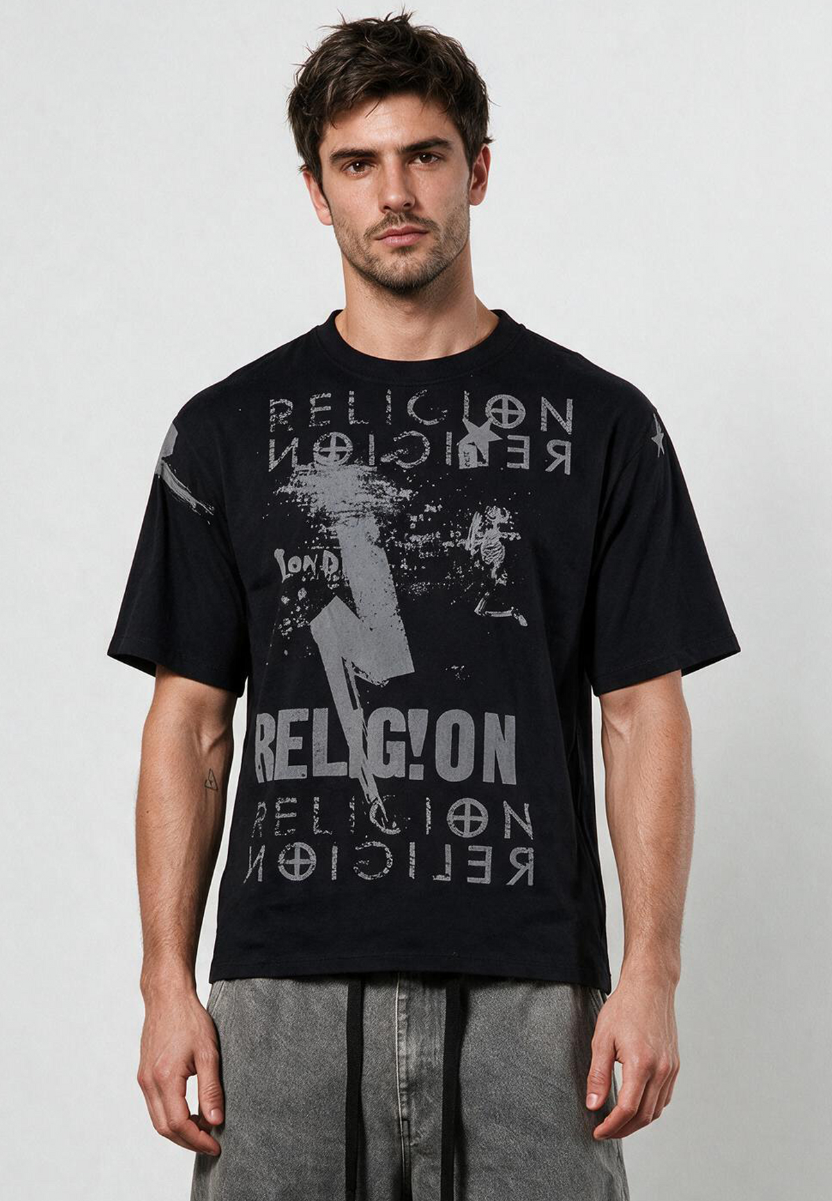 MONTAGE COLOUR T-SHIRT BLACK