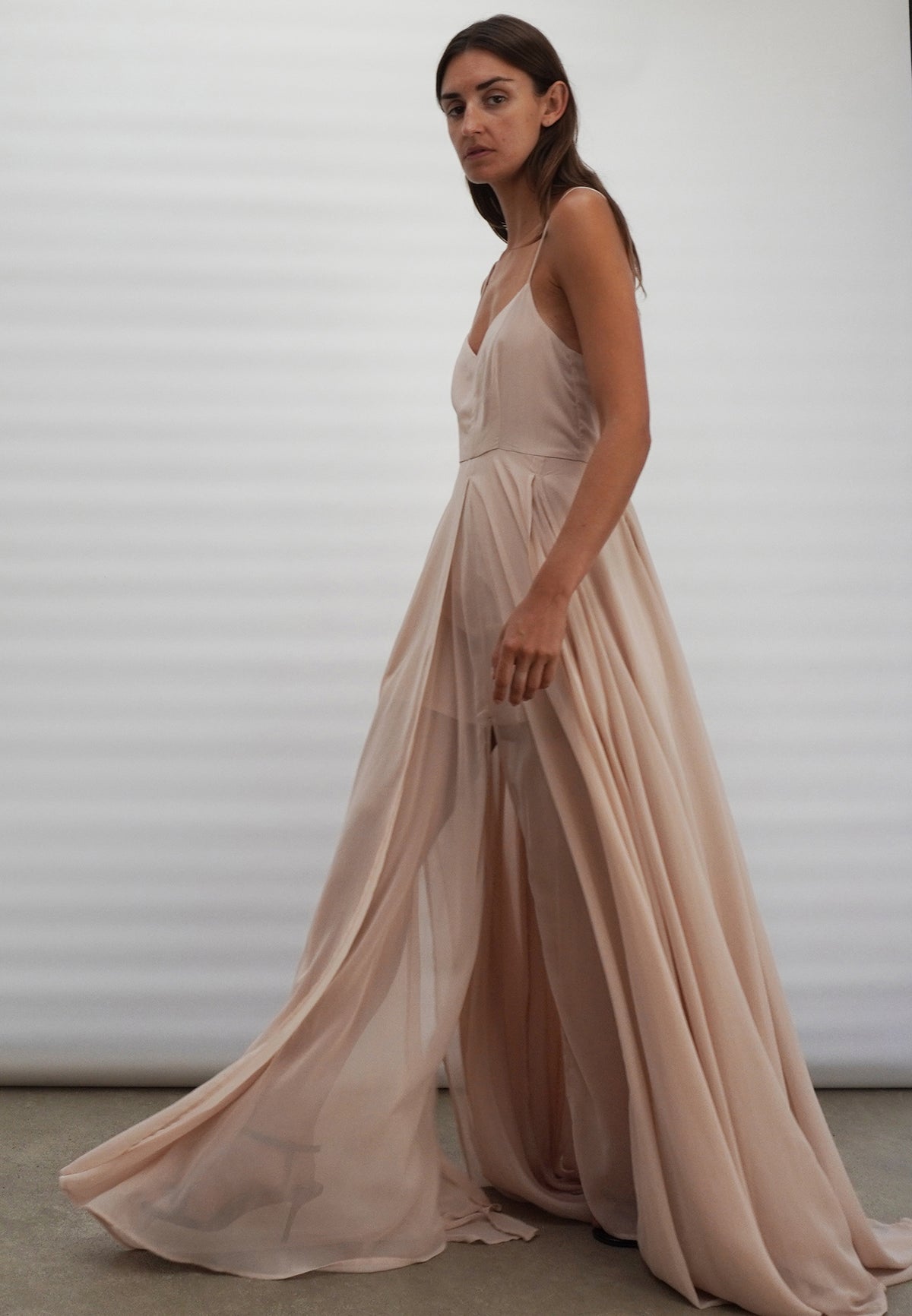 OLSEN MAXI DRESS SILVER PEONY