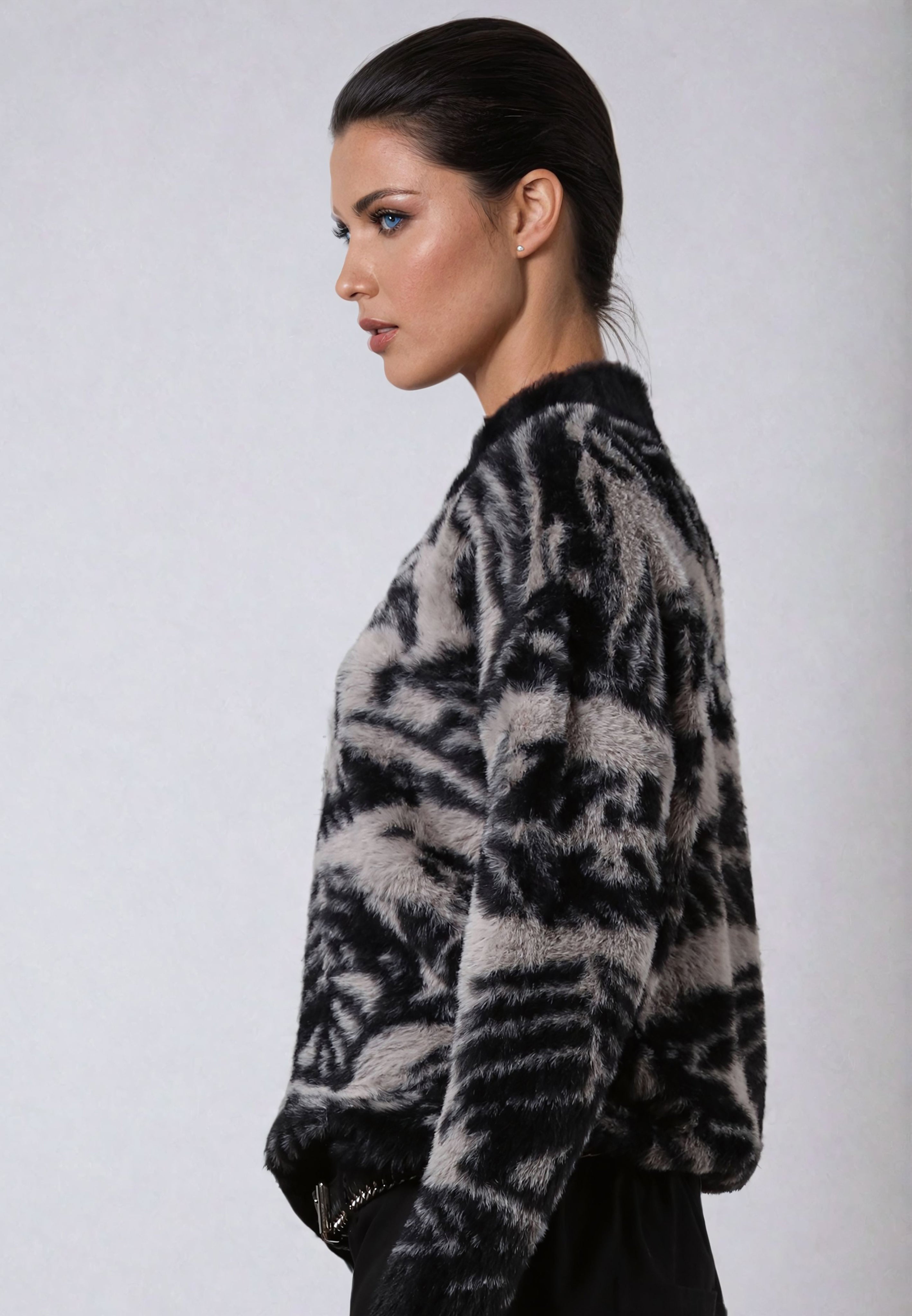 PRECIOUS JUMPER BLACK & STONE