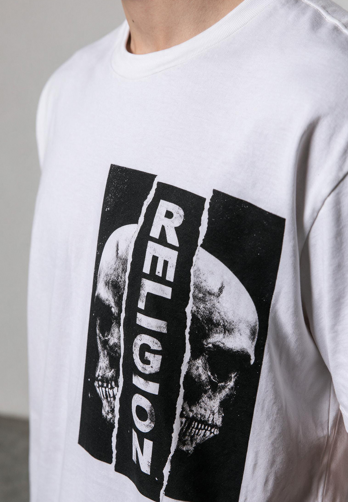 RIPPED T-SHIRT WHITE
