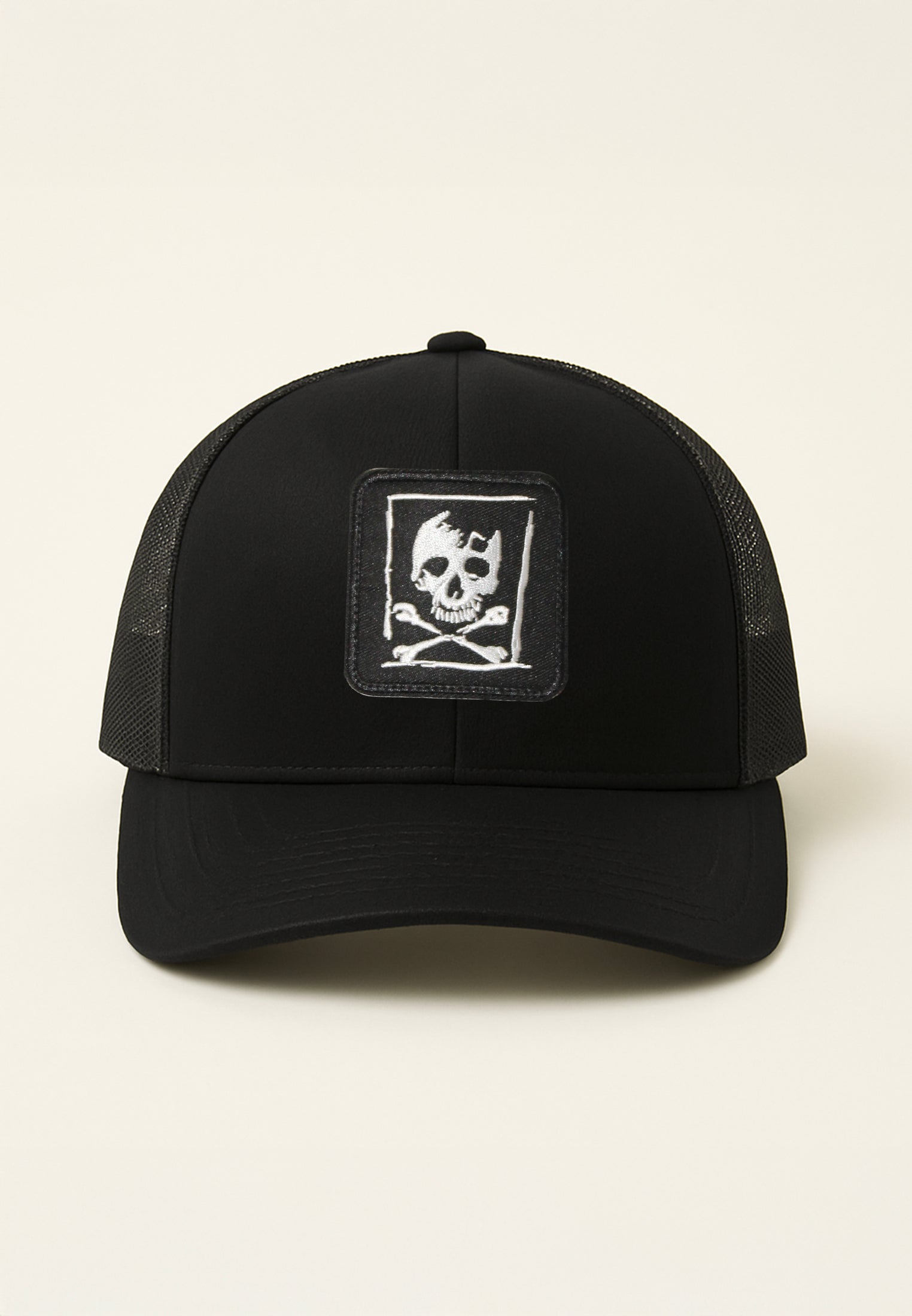SKULL CROSSBONES TRUCKER CAP