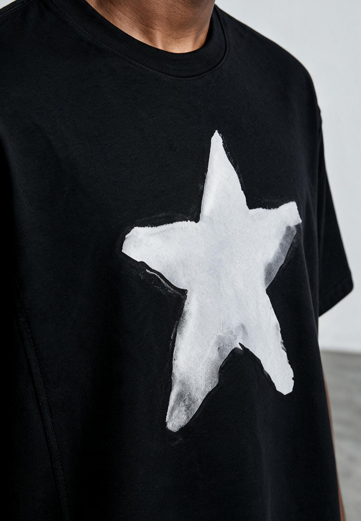 STAR BOXY T-SHIRT BLACK