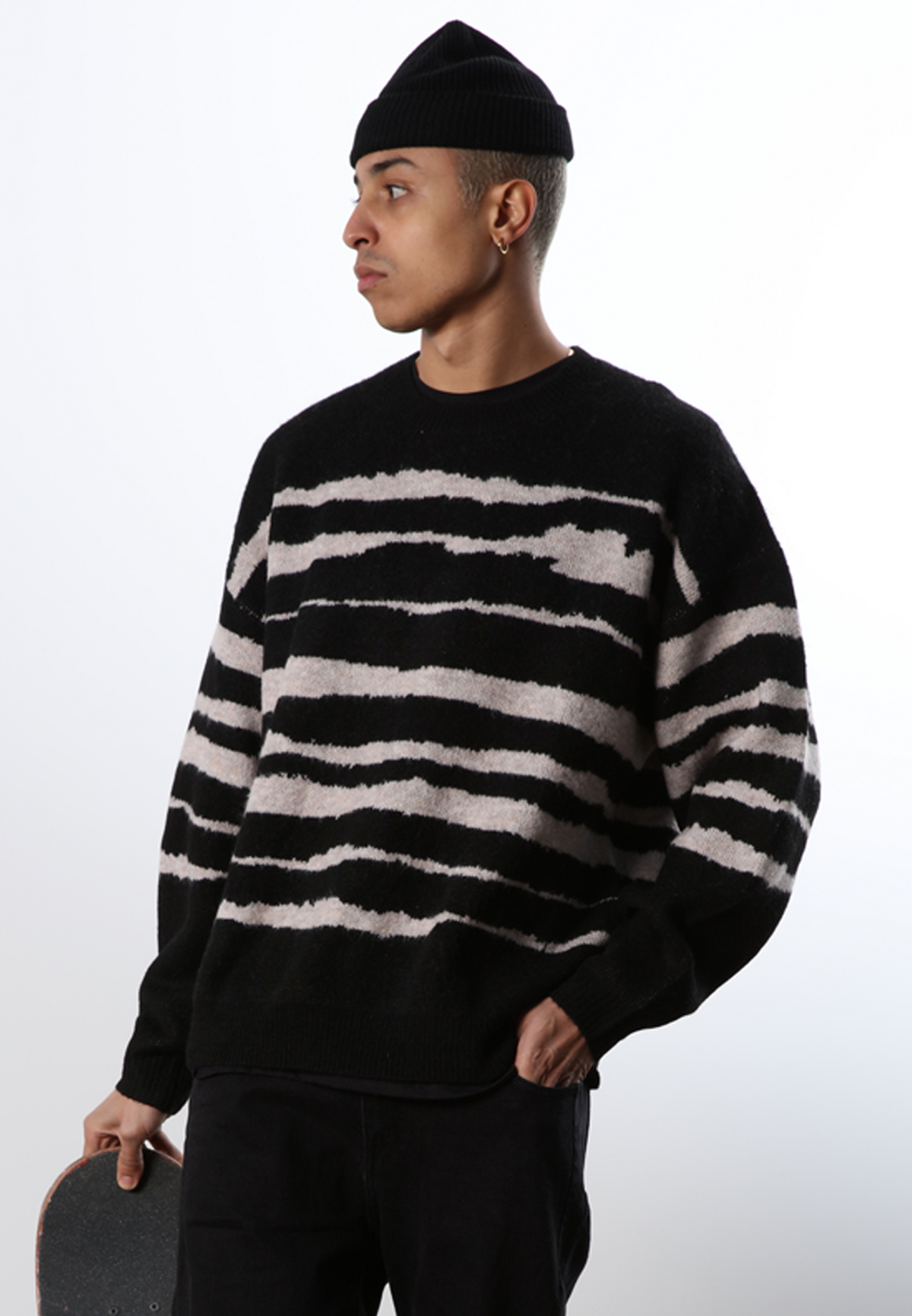 TRACK KNIT BLACK & ASHES OF ROSES