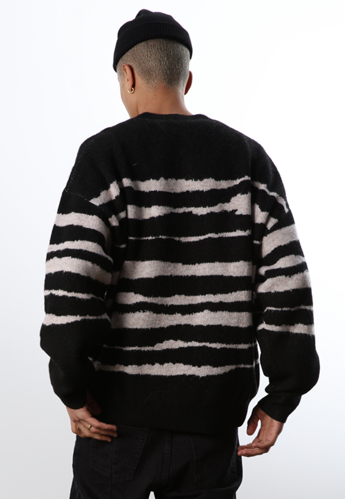 TRACK KNIT BLACK & ASHES OF ROSES
