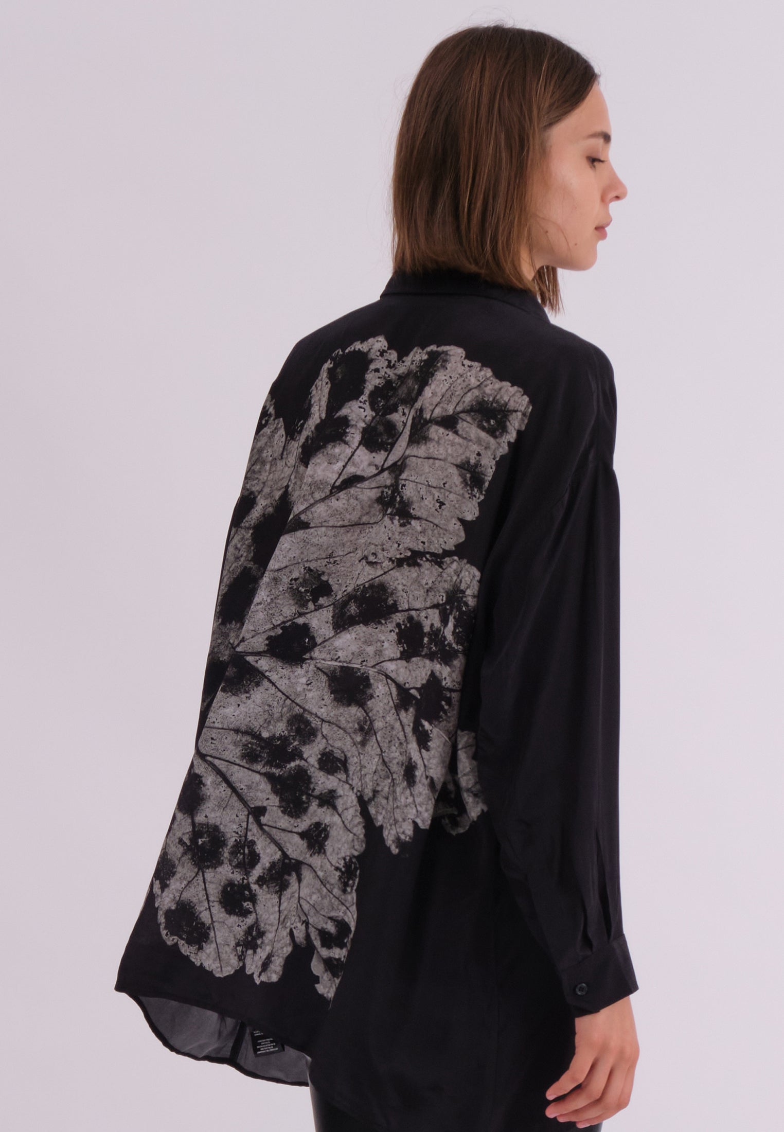 TWIST SHIRT OBSIDIAN GREY