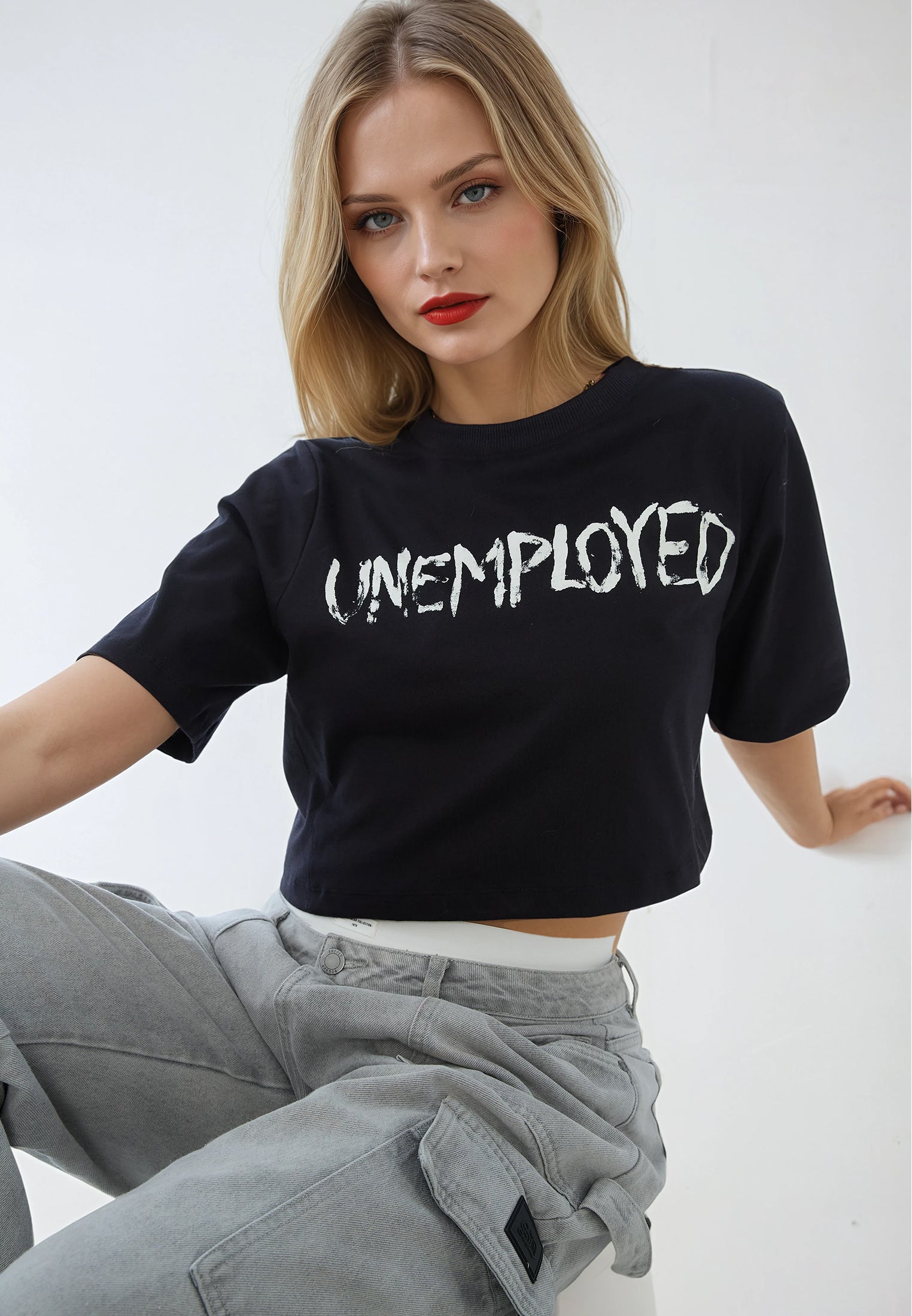 UNEMPLOYED CROP TOP BLACK