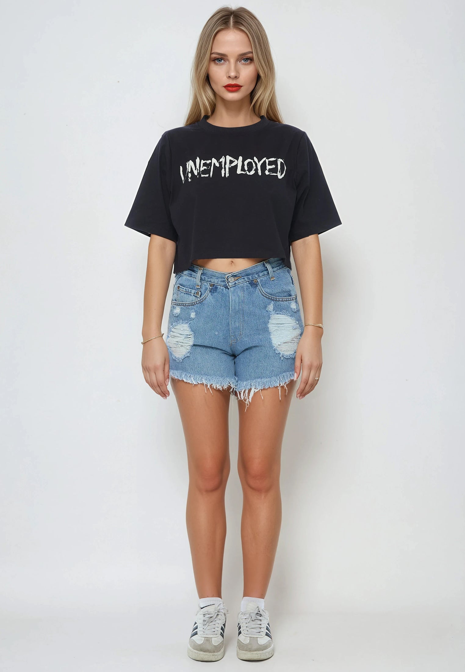 UNEMPLOYED CROP TOP BLACK