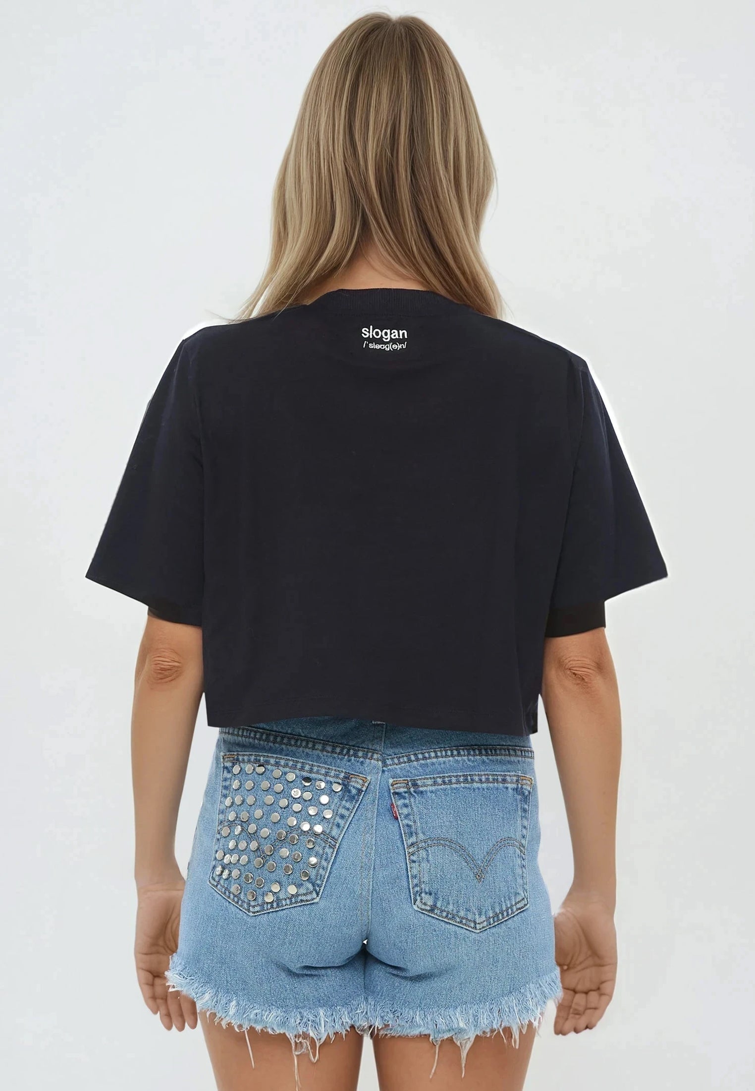 UNEMPLOYED CROP TOP BLACK