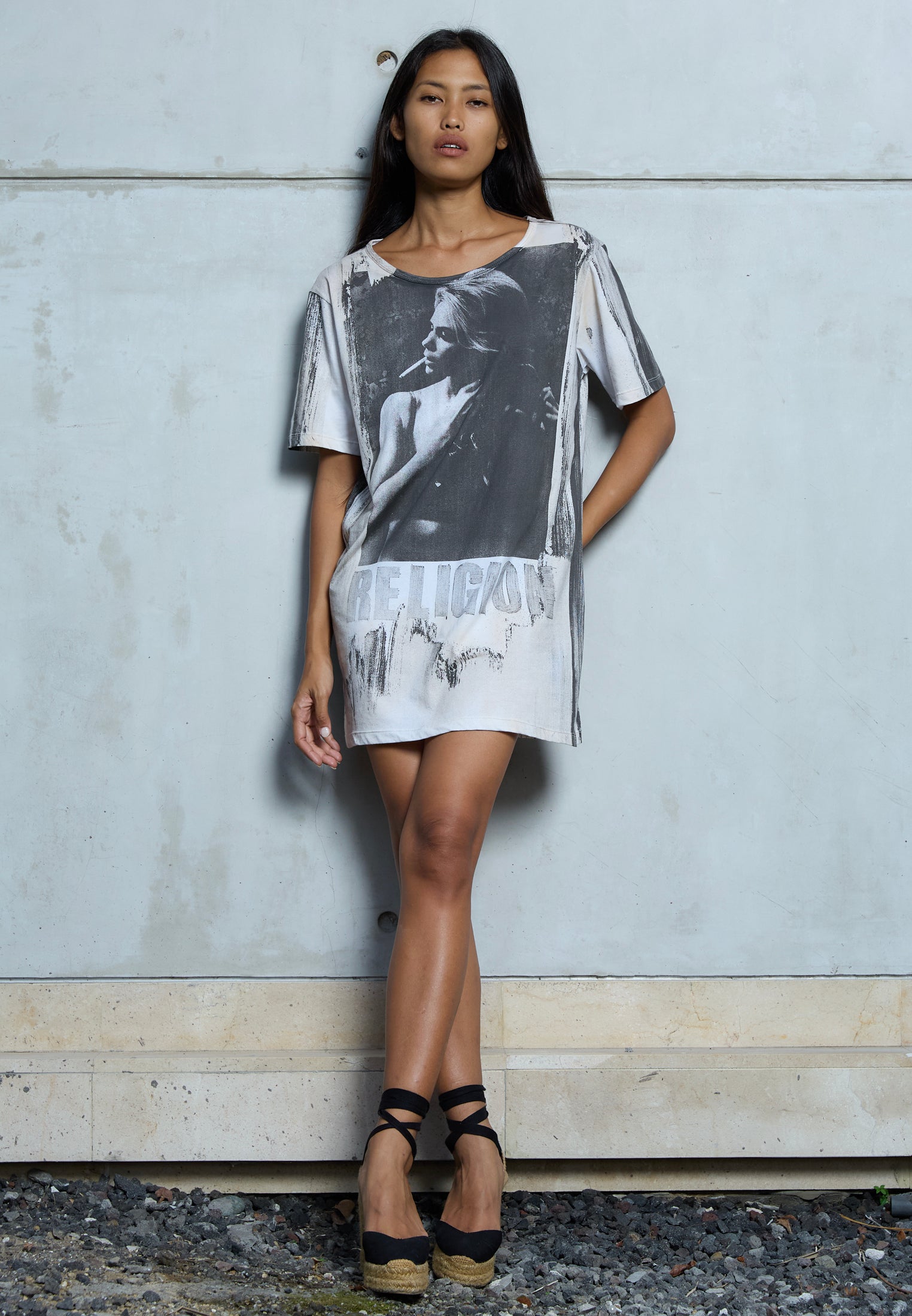 GIRL SMOKING DRESS WHITE