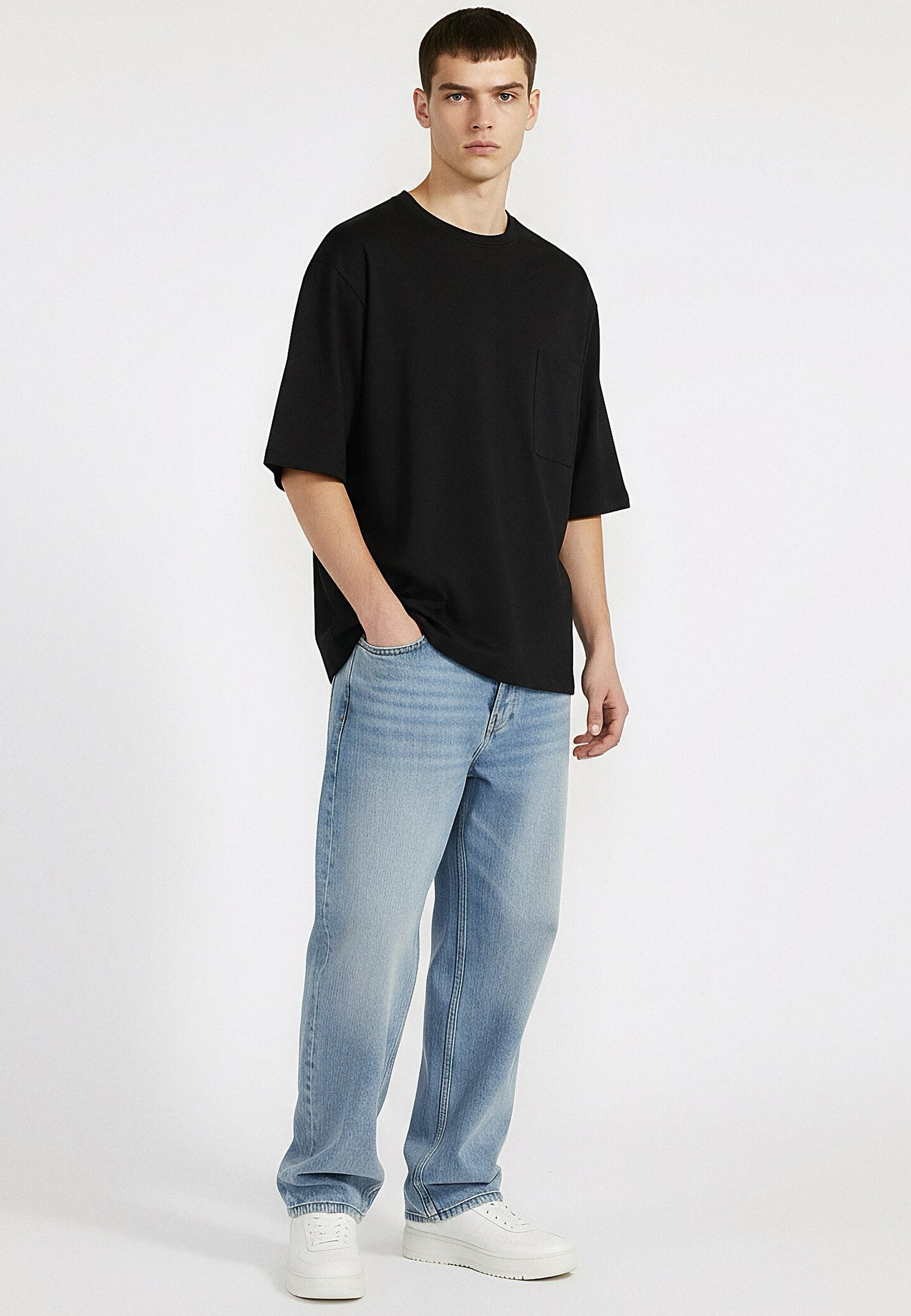 CROP BOX T-SHIRT BLACK