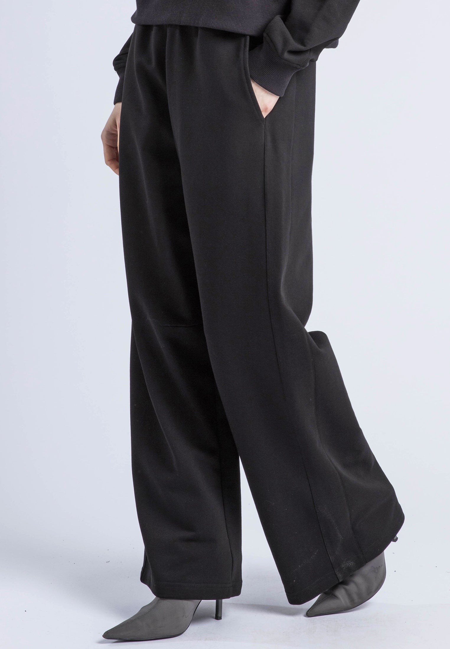 APPLIQUE RELAXED SWEATPANTS BLACK