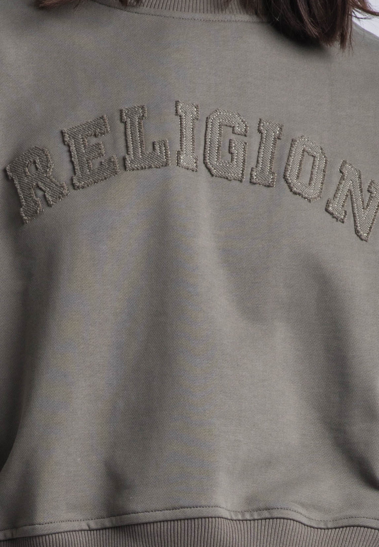 APPLIQUE BATWING SWEAT BRINDLE